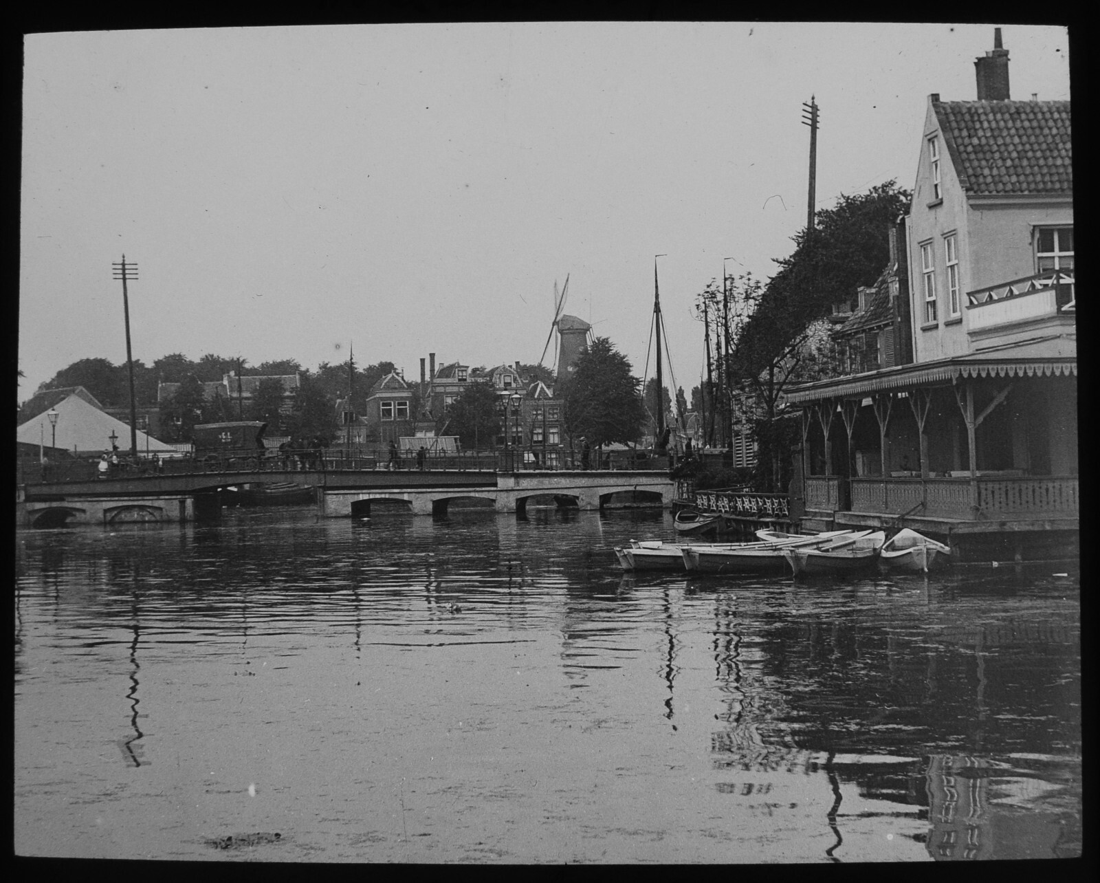 VIEW IN LEYDEN / LEIDEN DATED 1891 ANTIQUE Magic Lantern Slide PHOTO WINDMILL