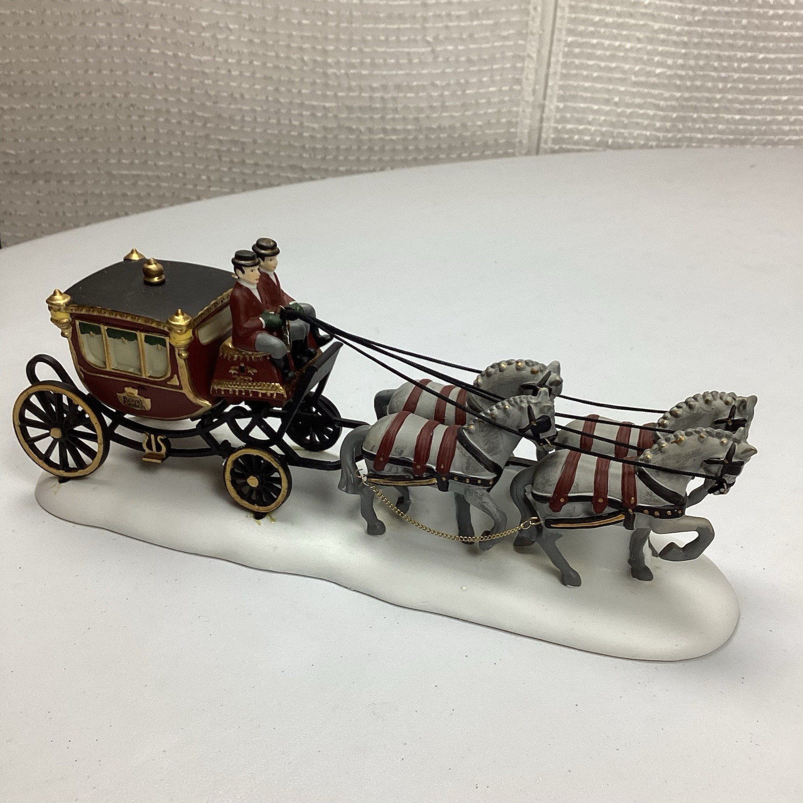 Vintage 1989 Dept. 56 Royal Coach Figurine 5578-6 Christmas Village Accessory