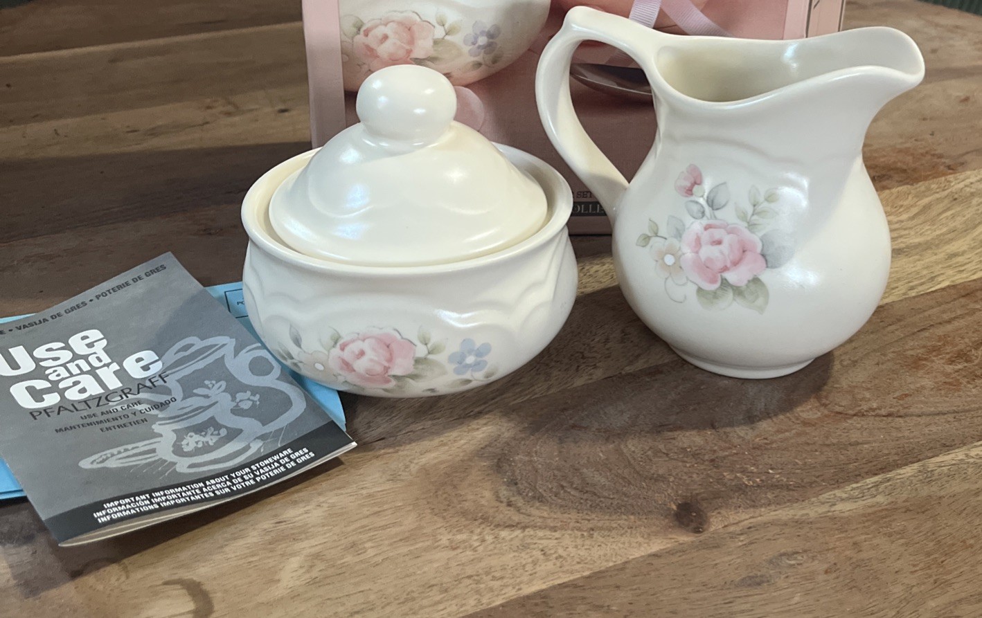 Pfaltzgraff Tea Rose, Creamer and Covered Sugar Bowl Set NEW OLD STOCK