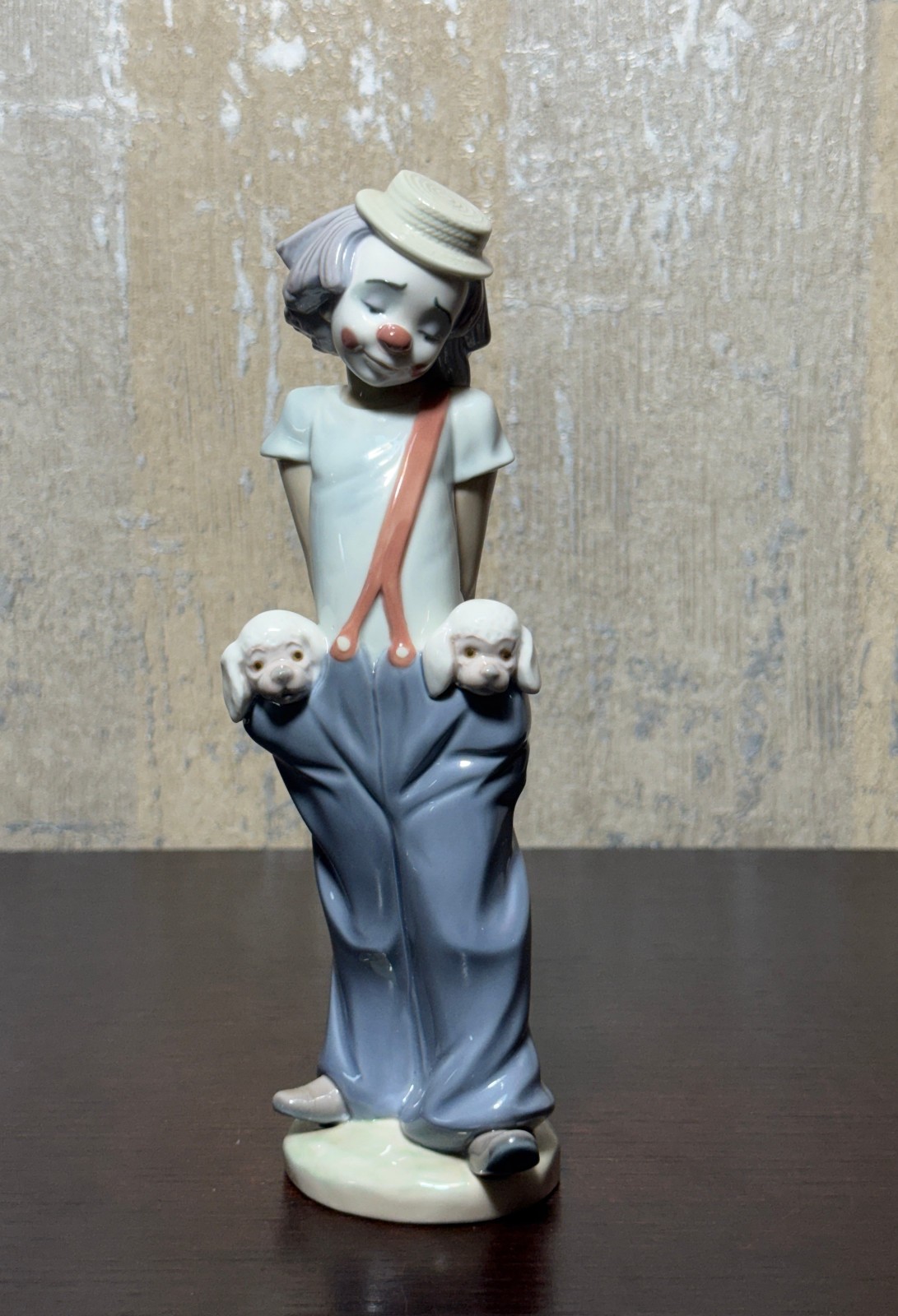 Lladro Little Pals #7600 Clown with Puppies  Collector  Society 1985 No Box