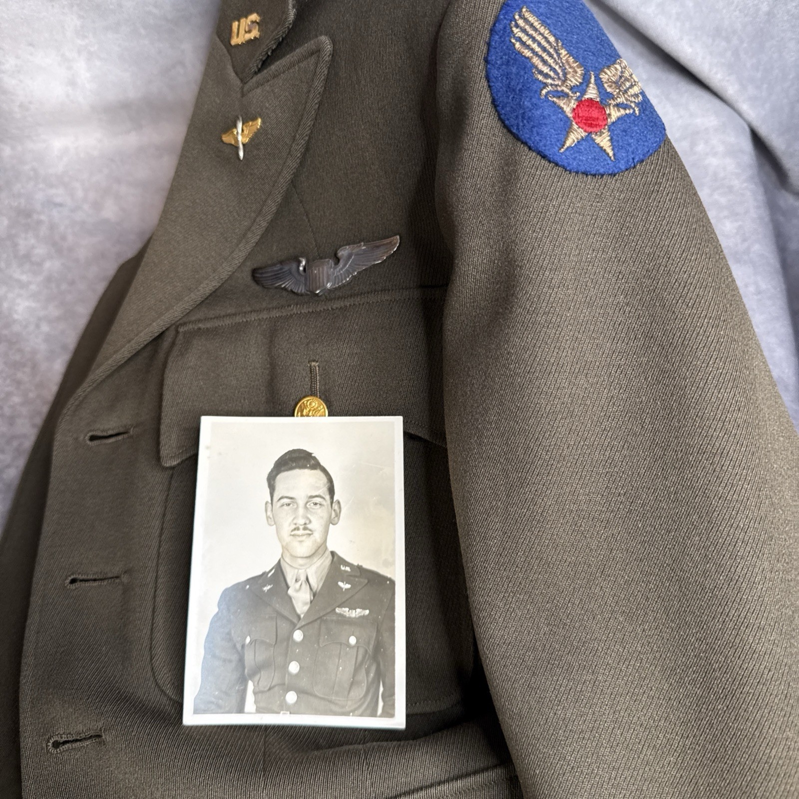 WWII USAAF PILOT CRASH SURVIVOR Uniform Marshall R Modery England AAF Wings