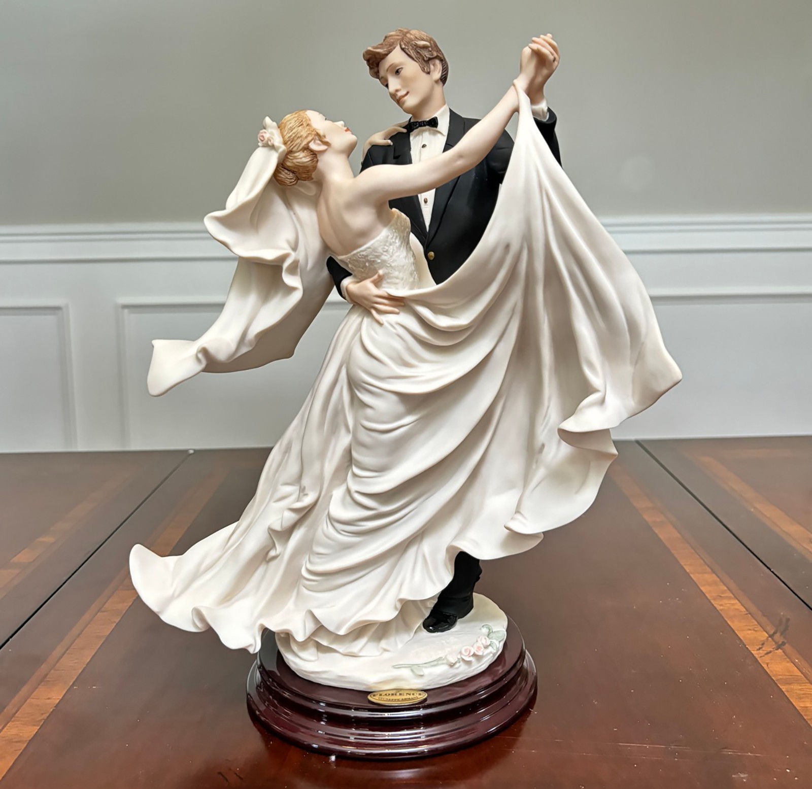 Giuseppe Armani True Love Figurine 1996 #0459C Florence Italy 12.5\