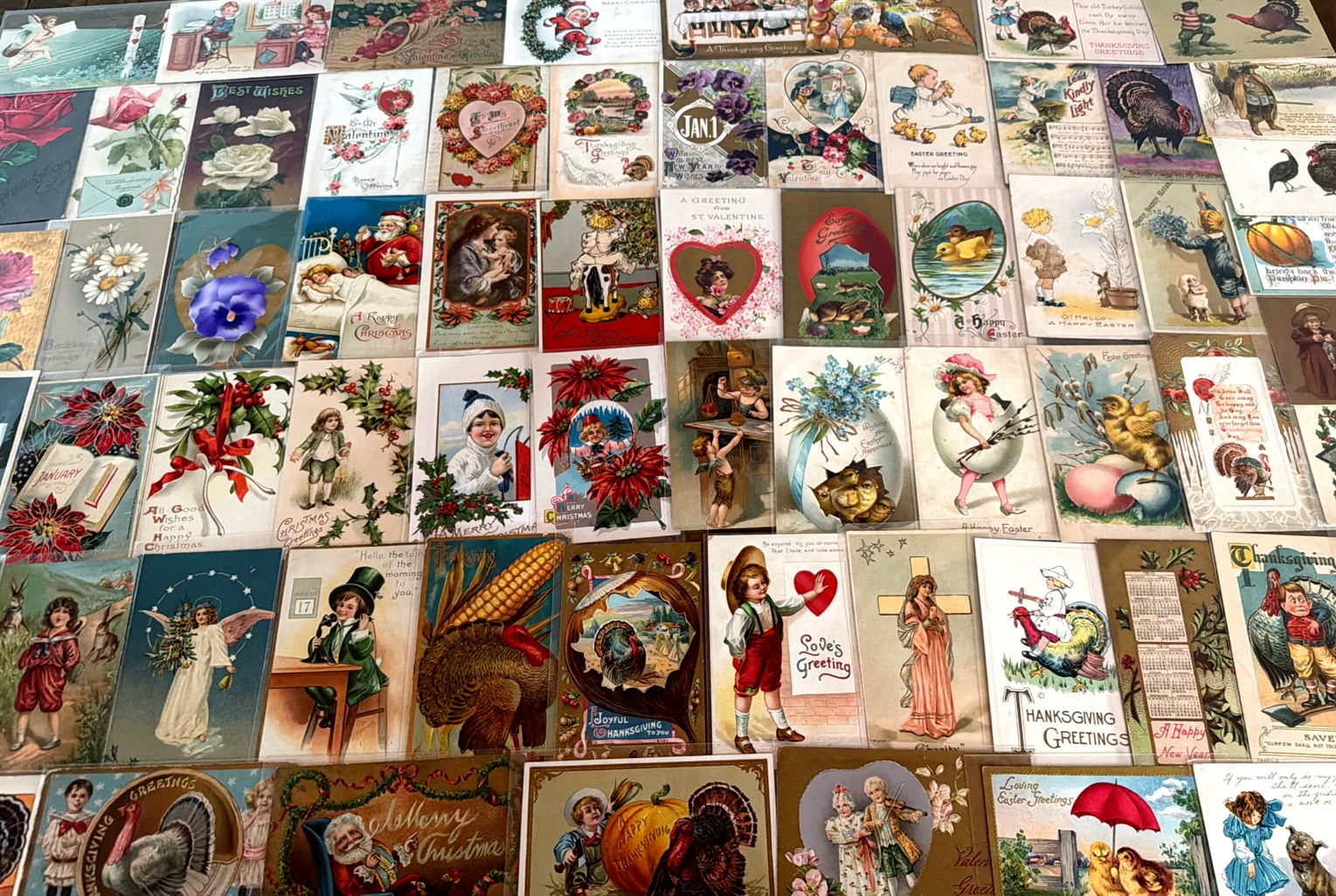 Huge~Lot of 100 Antique 1900's Holidays Greetings Postcards~2 Santa's~in sleeves