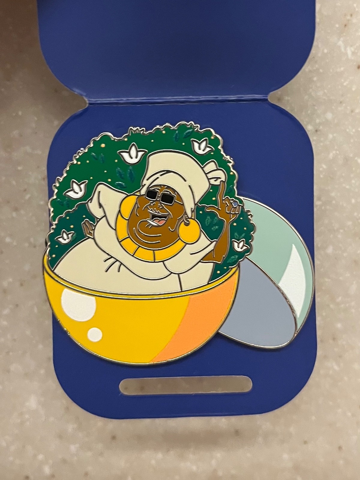 Disney Parks MAMA ODIE RARE Pin Gacha Ball Vending Machine Mystery Pin
