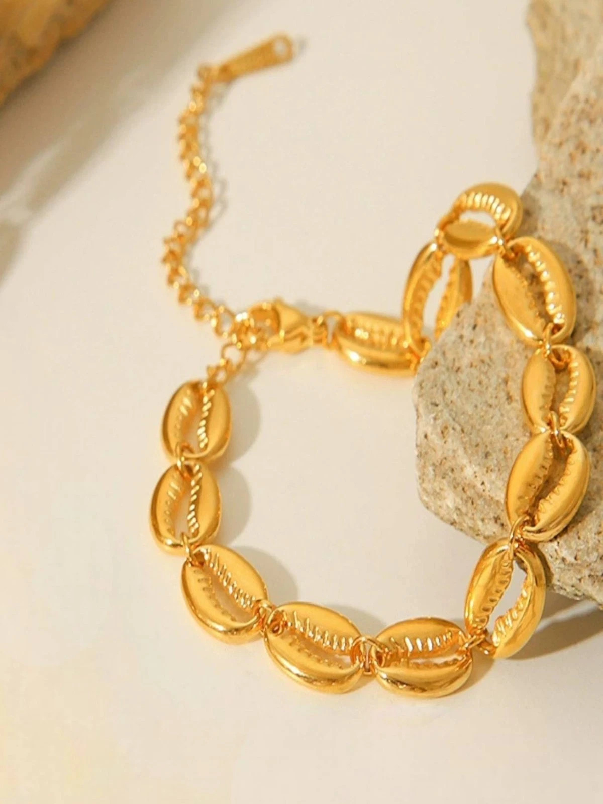 Cowrie Shell Bracelet Waterproof Anti-Tarnish 14K Yellow Gold Plated 7\'\' Inch