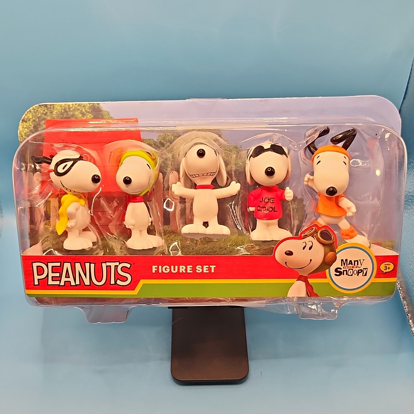 New unopened Just Play Peanuts Many Faces of Snoopy 5-Pack Figures 2016 Plastic