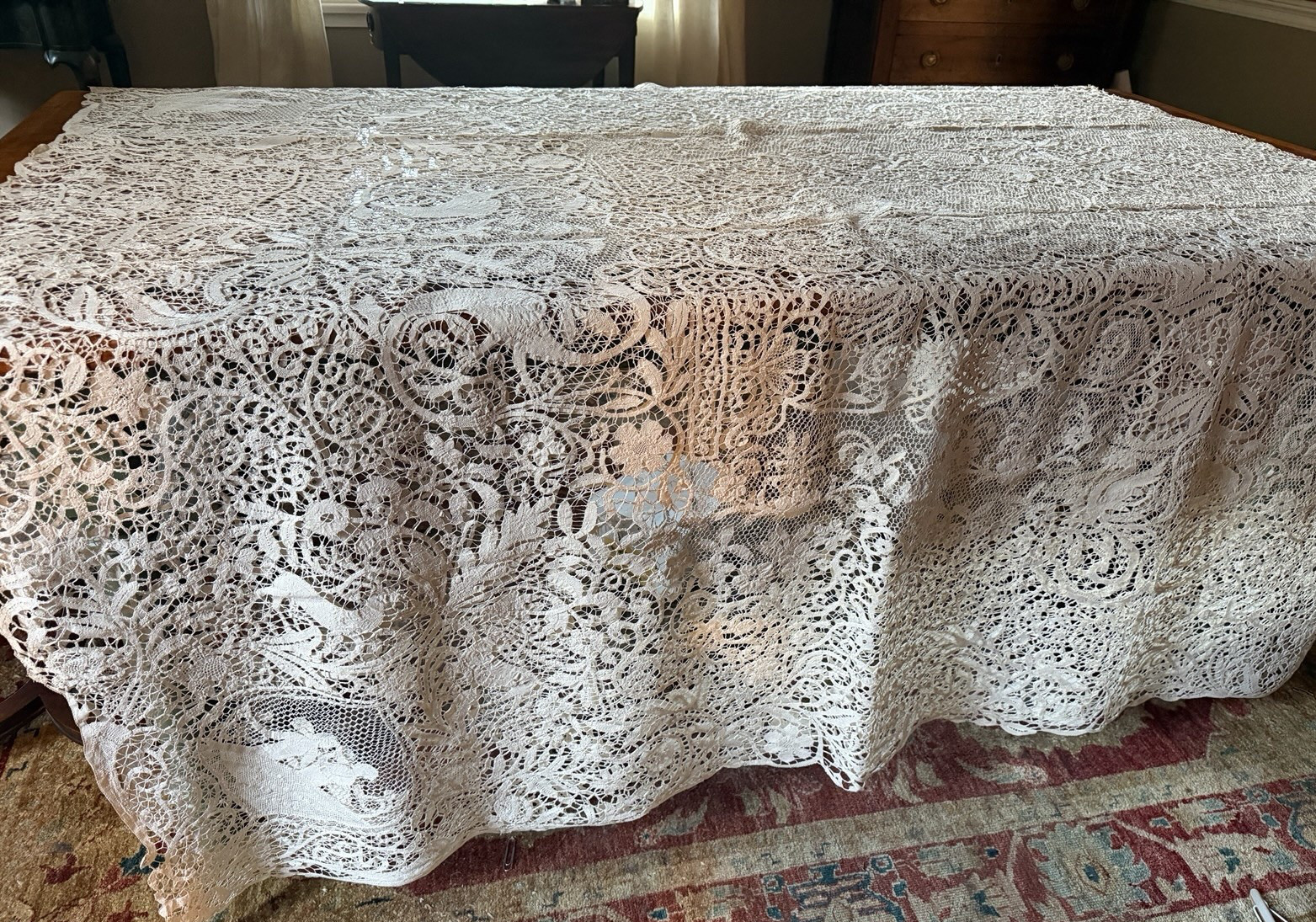 ANTIQUE NET LACE BOBBIN FIGURAL TABLECLOTH FIGURES DEER BIRDS BANQUET 64