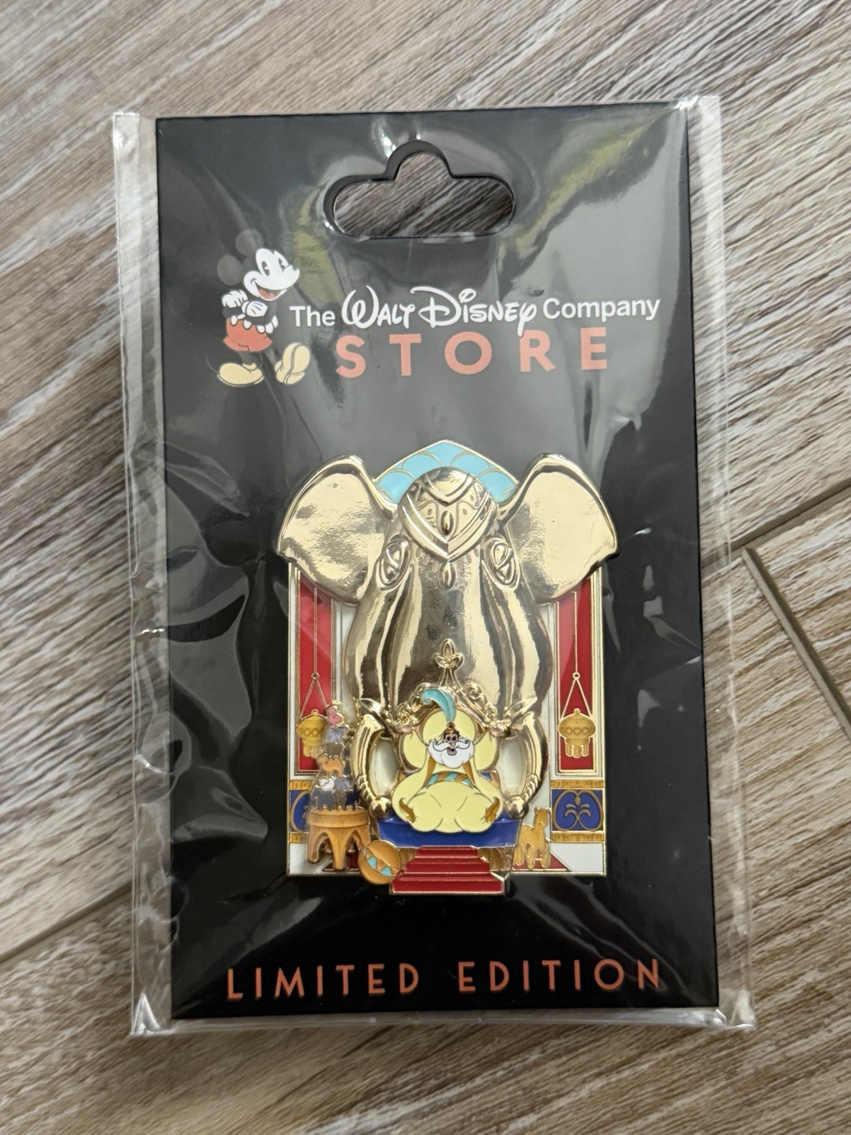Disney D23 Expo 2026 DEC TWDC Royal Chambers Aladdin Sultan Throne Room Pin