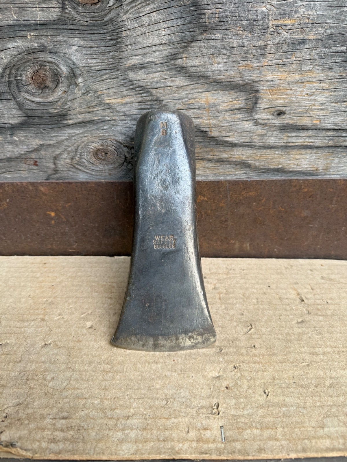 Vintage nice 8 Lb. Splitting maul axe stamped M 8