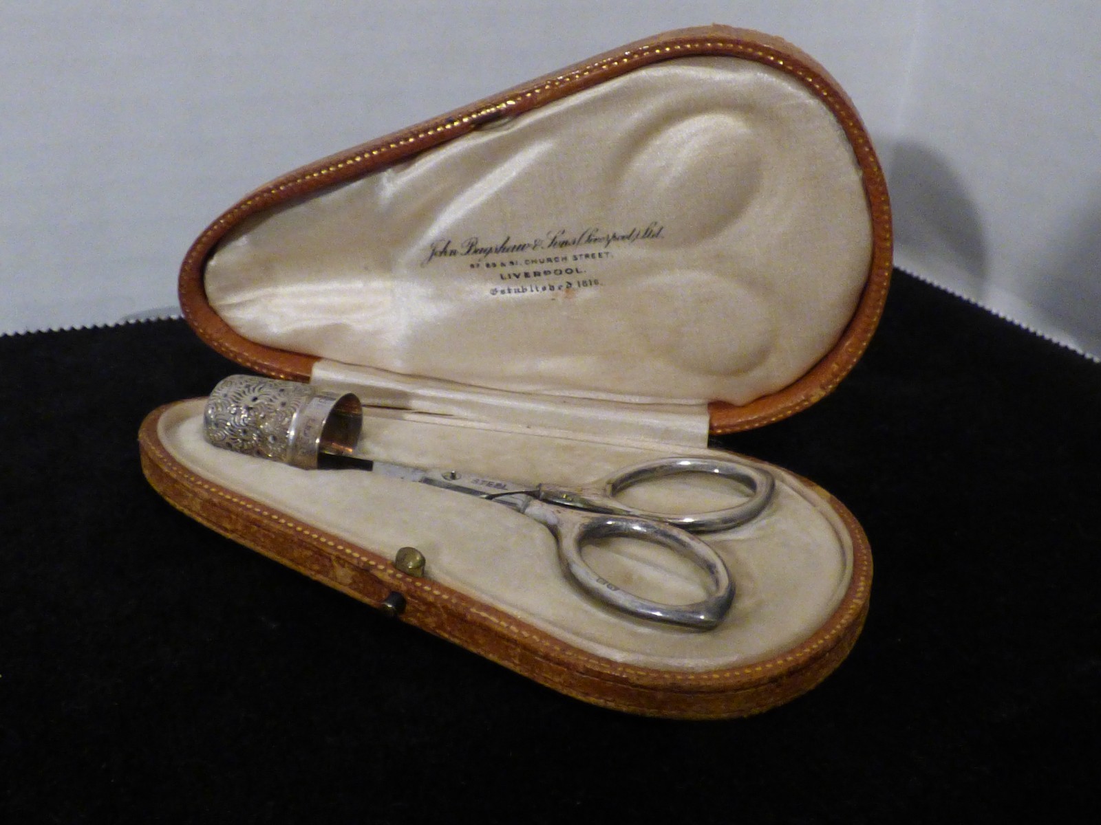 Antique John Bagshaw & Sons (Liverpool) Sewing Kit Scissors Thimble Case Silver