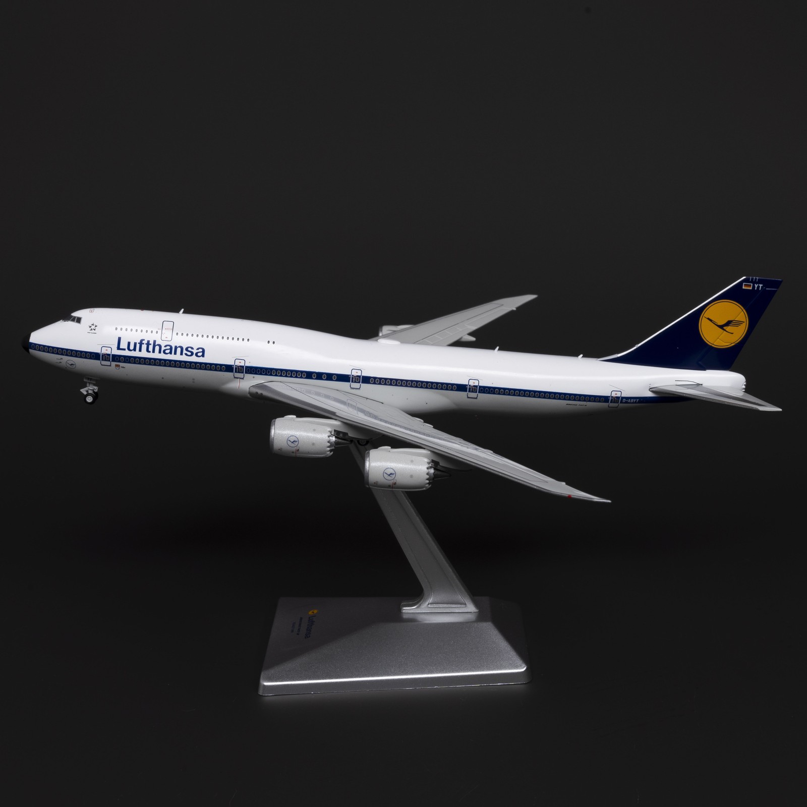 YY Wings 1/400 Lufthansa B747-8 D-ABYT D03 Finished Aircraft Model NEW