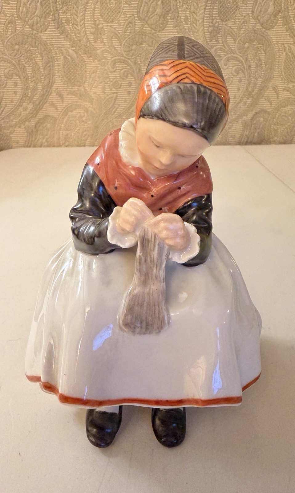 Royal Copenhagen Amager Girl Knitting Figurine 1314 Lotte Better 1952 Denmark