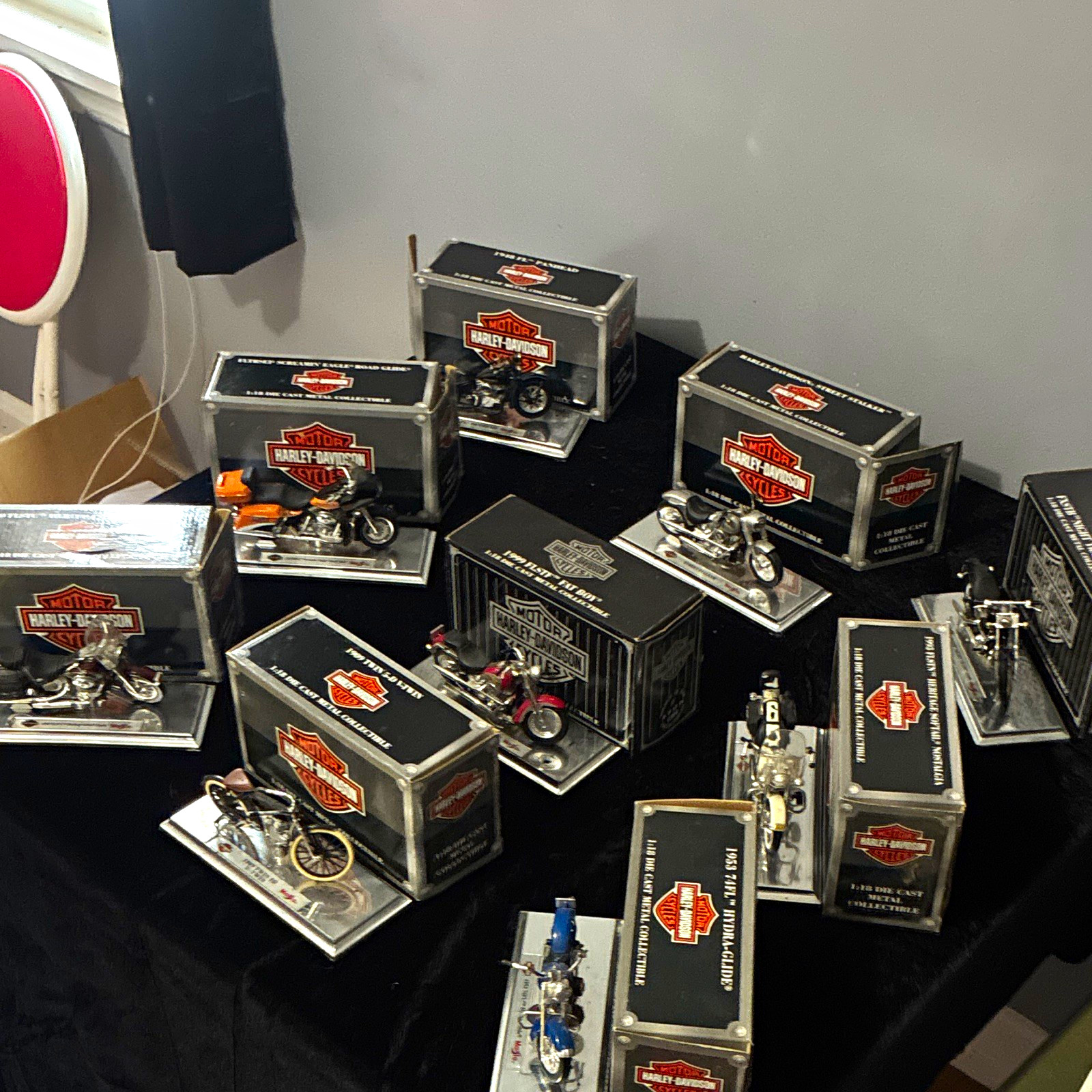 Maisto Harley-Davidson 1:18 Die-Cast Metal Motorcycle Models Lot w/ boxes