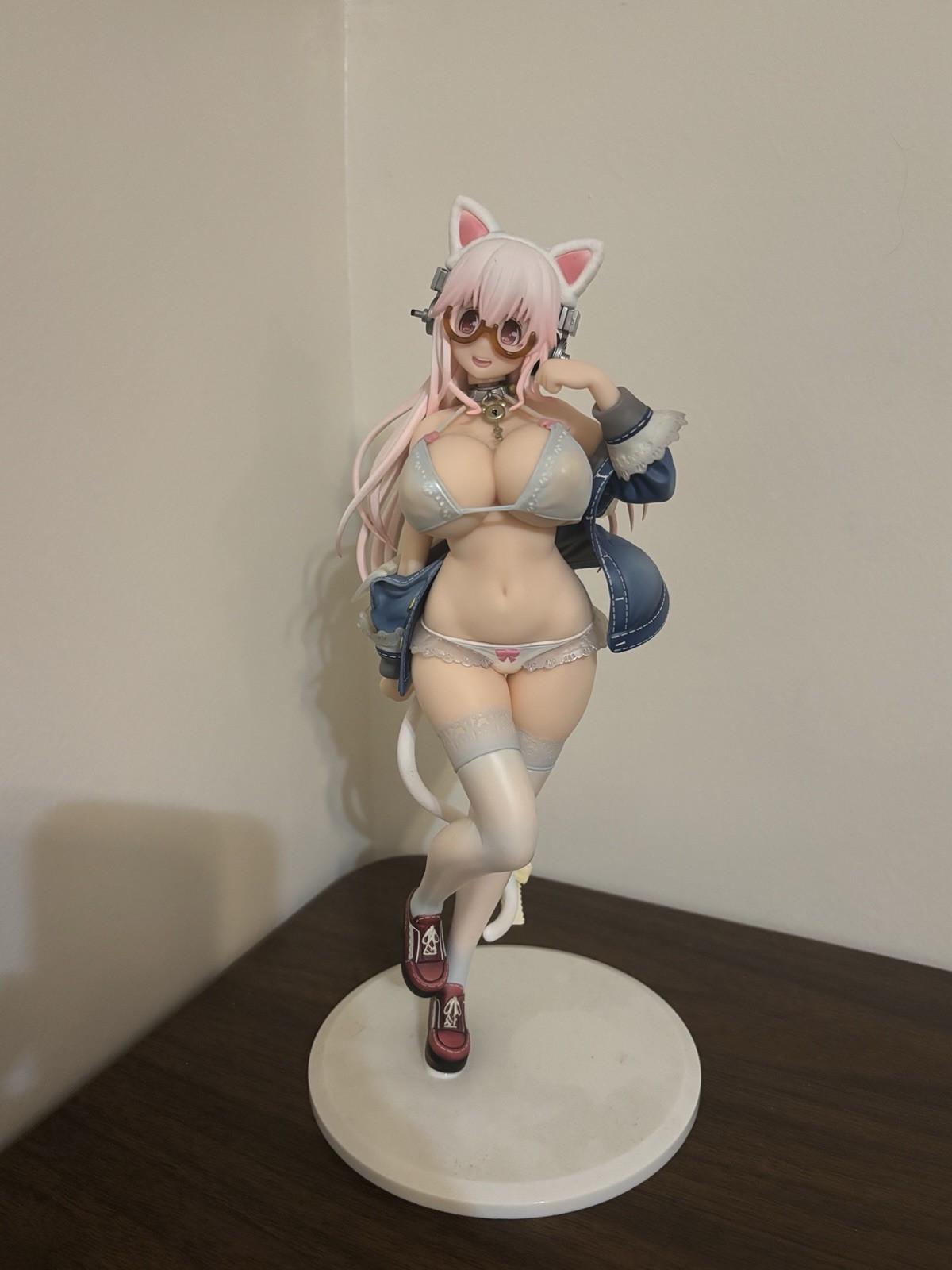 Union Creative Super Sonico White Cat Version 1/7 Figure