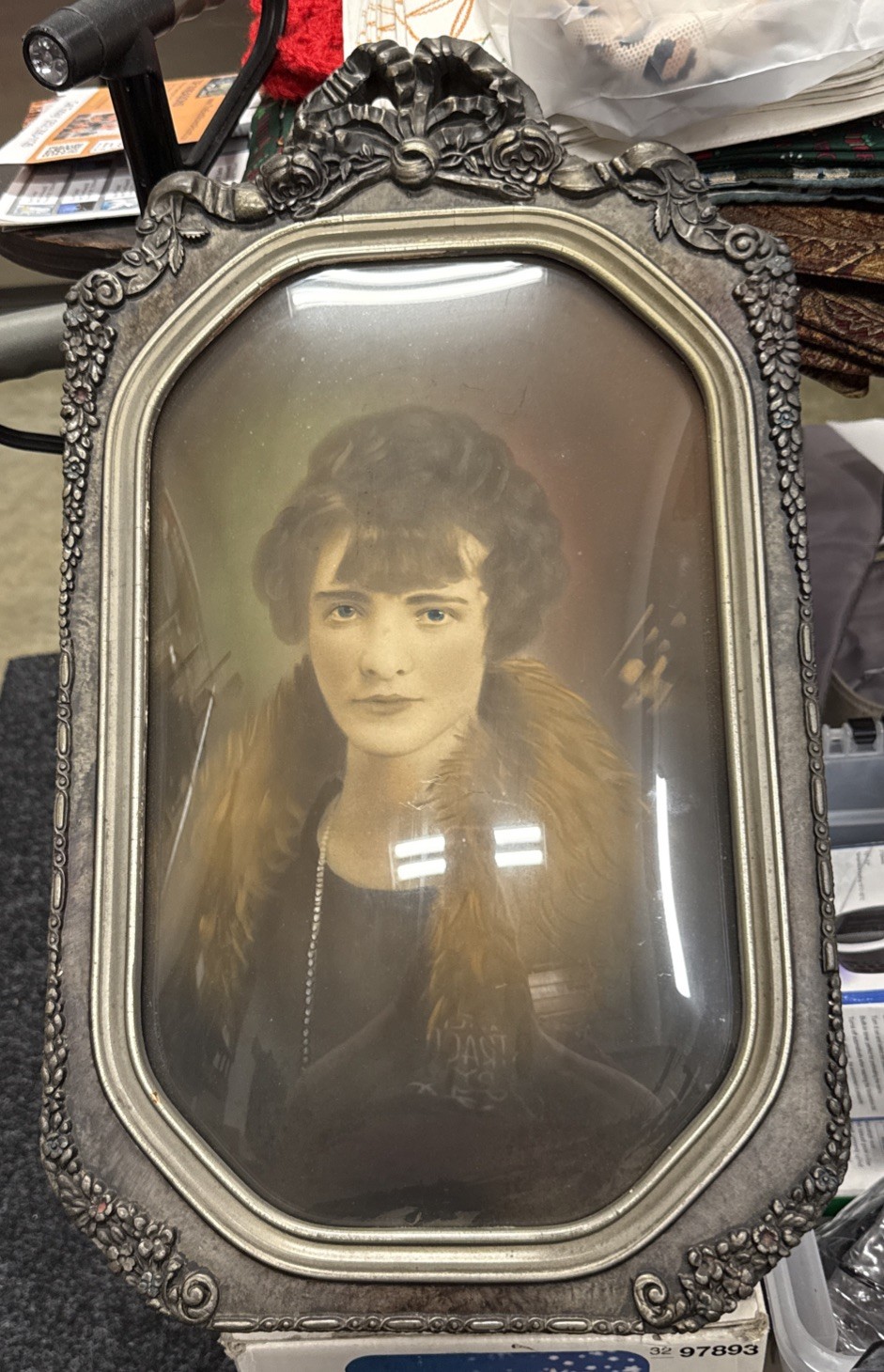 ANTIQUE 1920’s VINTAGE 20x12 CONVEX BUBBLE GLASS PICTURE FRAME PORTRAIT ART DECO