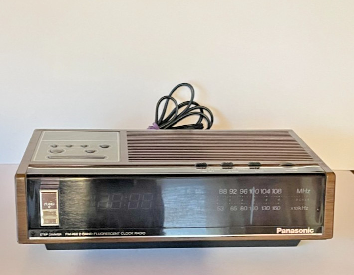 Vintage Panasonic Digital Clock Radio: Model RC-6130, AM-FM, Dimmer Tested
