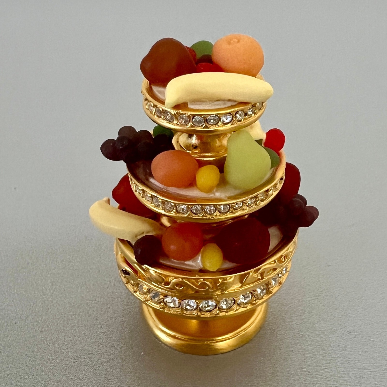Beautiful Estée Lauder Luscious Fruits solid perfume compact from 2003