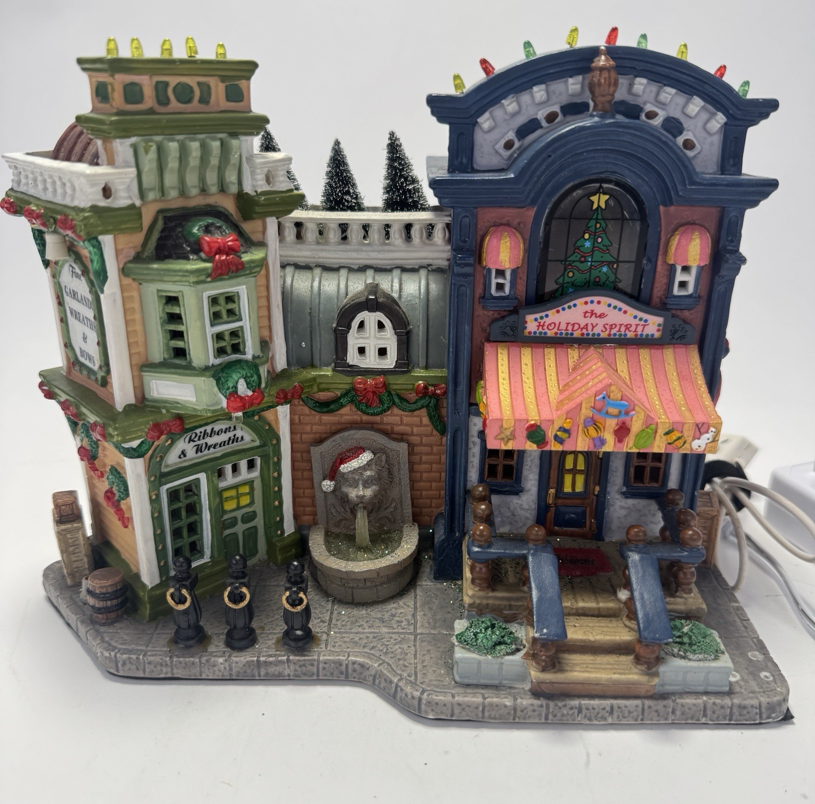 LEMAX Enchanted Forest Holiday Treasures Christmas Shops 2005 Lights Works
