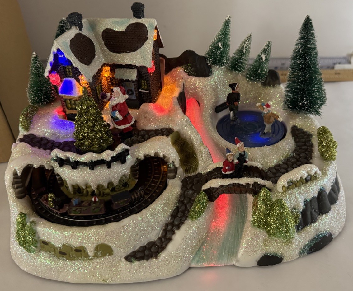VTG Avon Holiday Splendor Christmas Fiber Optic Village Train Skater W/box WORKS