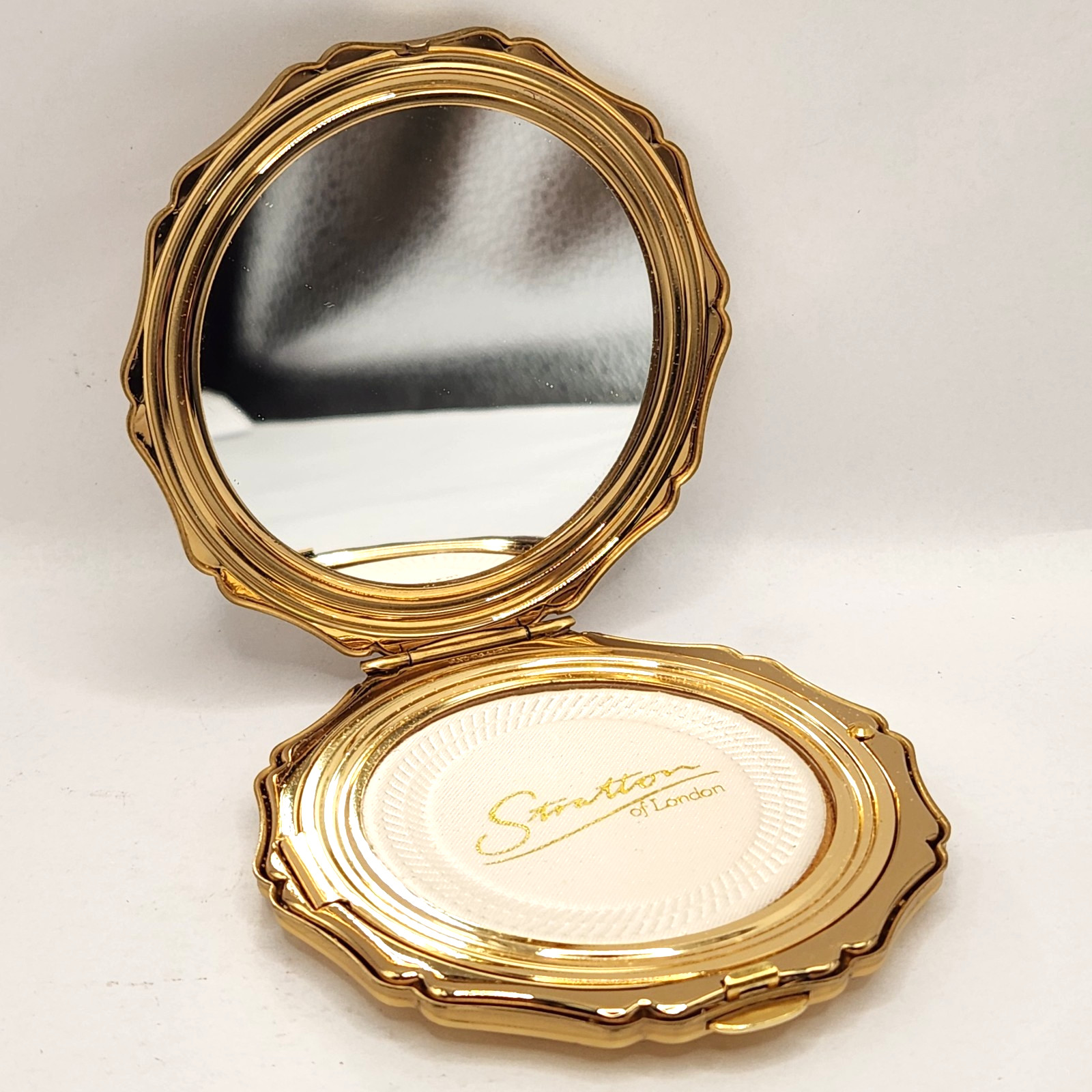 Vintage Stratton Compact Beveled Mirror Embossed Roses Gold-Tone England