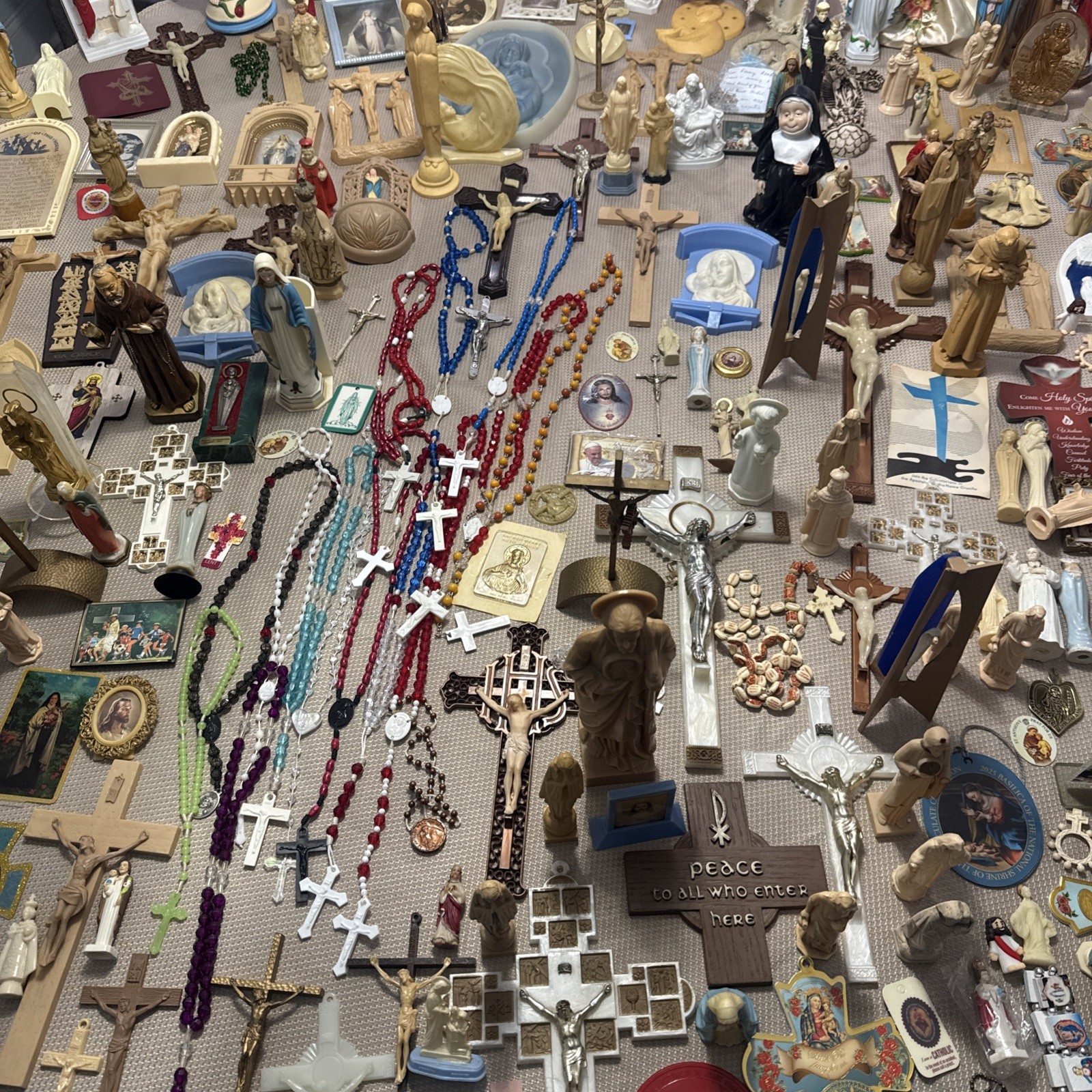 *LOT OF OVER 150 VINTAGE PLASTIC CATHOLIC RELIGIOUS STATUES & HOLY WATER FONTS