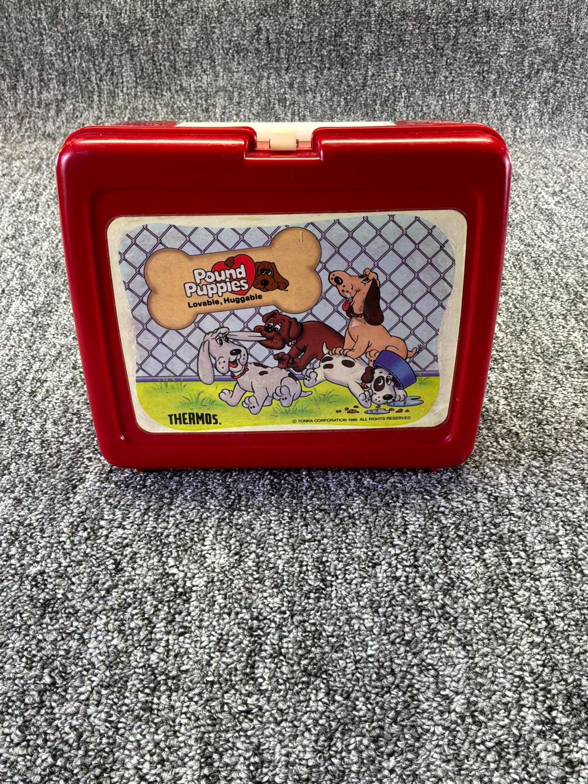 Vintage 1986 Thermos Pound Puppies Red Plastic Lunch Box Hinged Lid - Empty