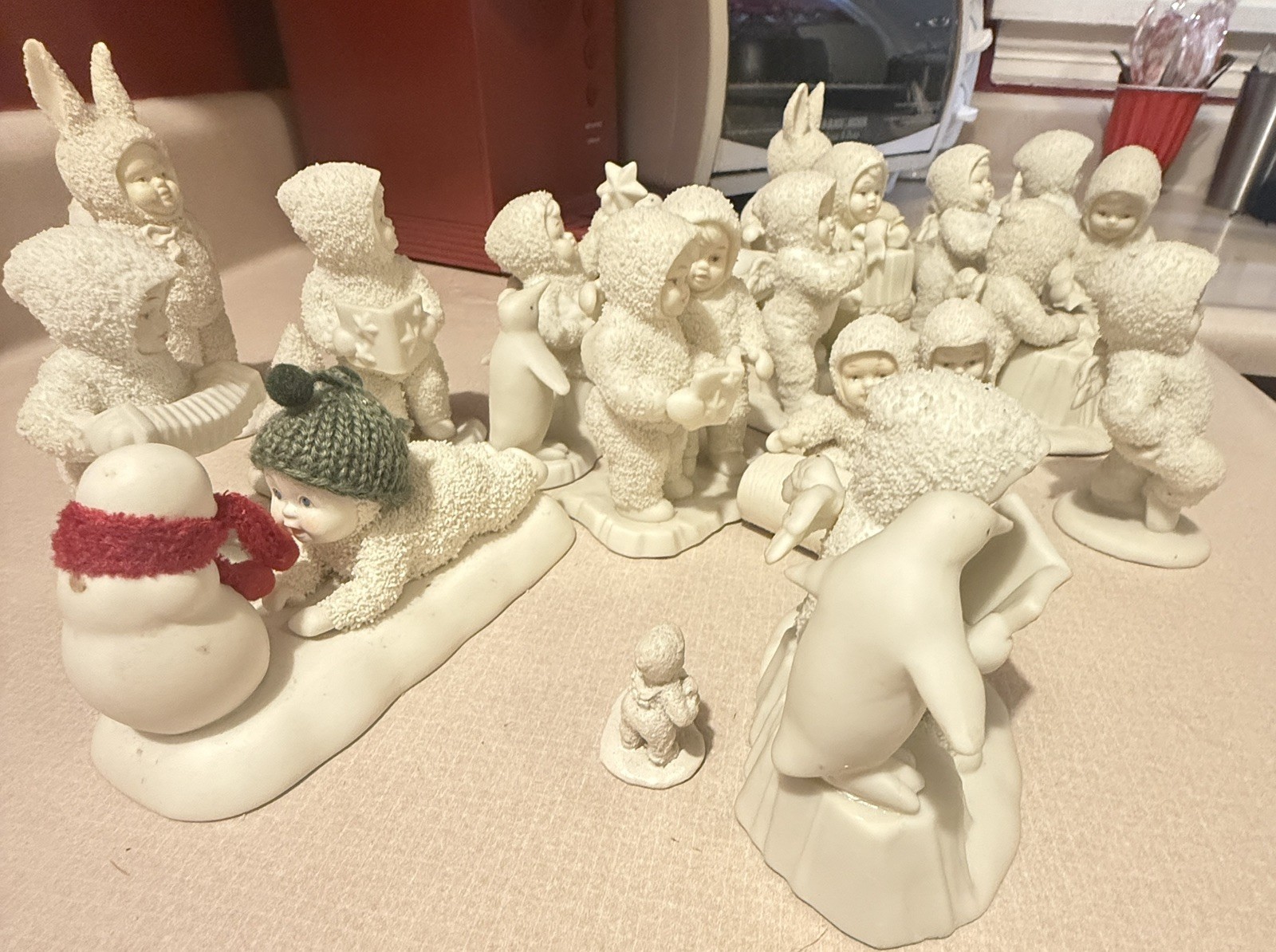  Dept 56 lot of 24 Snow Village, Easter, and others Watch Video 
