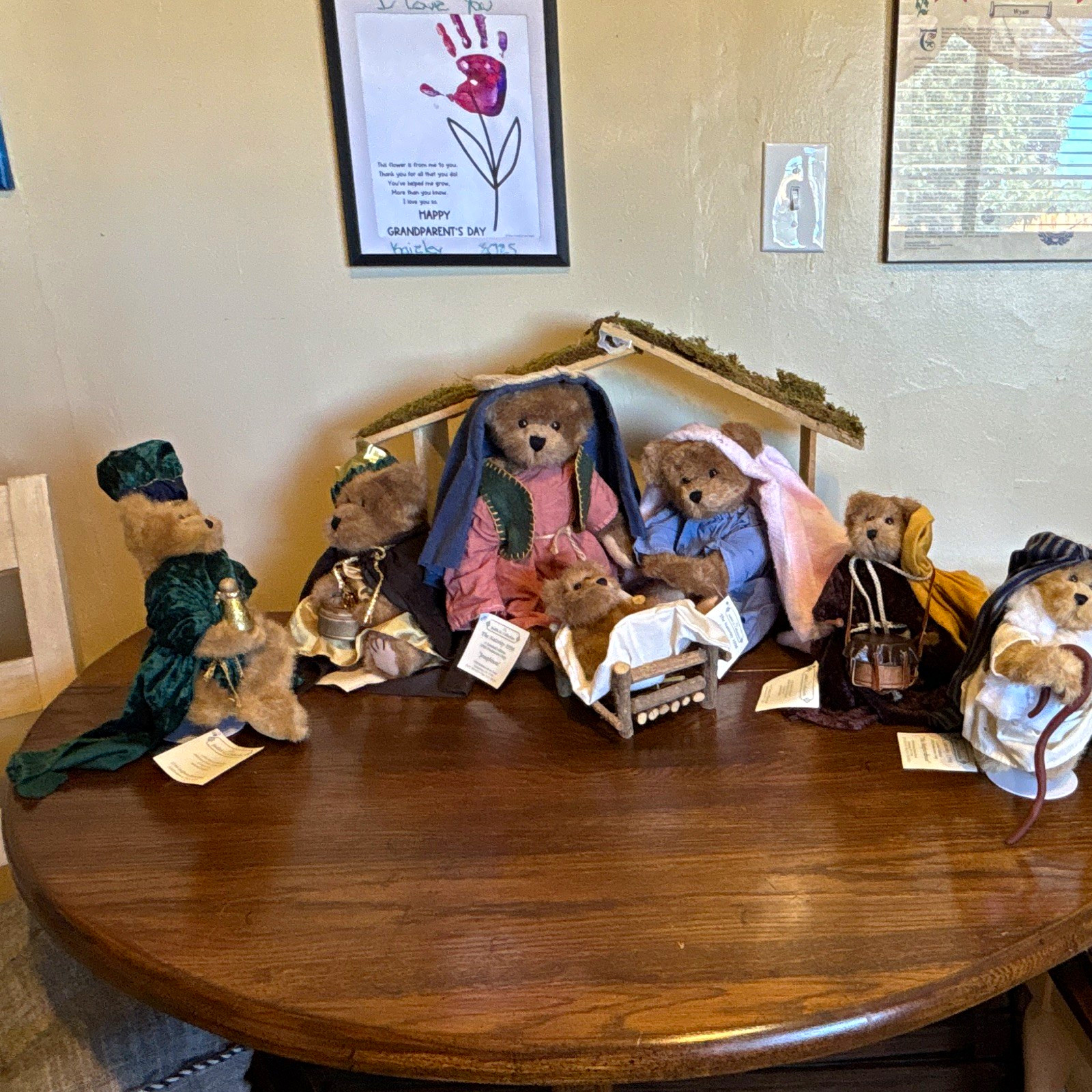 Vintage VERY RARE SET 1998 Judith G Nativity signed set with 4 added bears