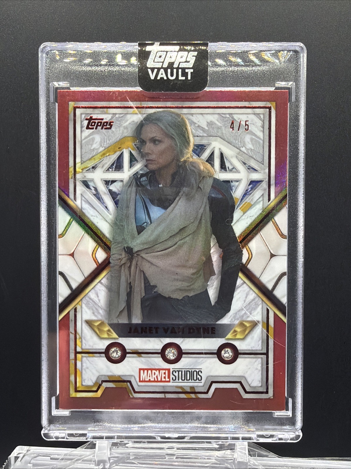 2026 Topps Marvel Vault Janet Van Dyne Red 4/5 Diamond Collection