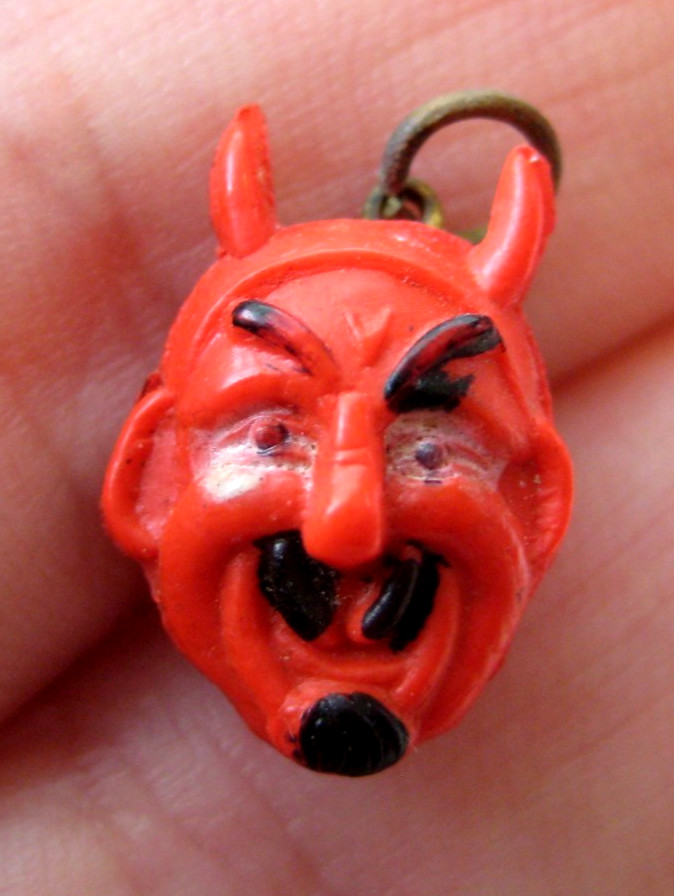 40\'s VINTAGE Celluloid Halloween DEVIL Charm Cracker Jack Toy Prize