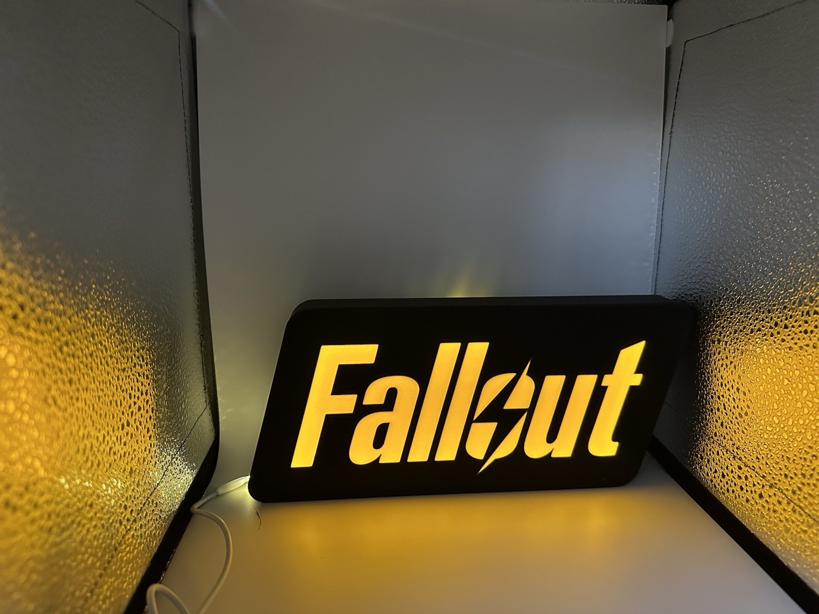 Fallout LED Lightbox – Handmade Fallout Display