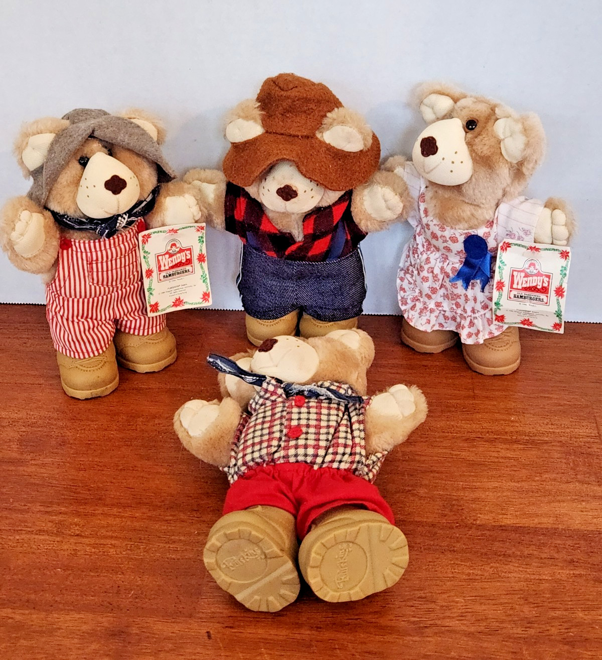 Vintage 1986 Wendy’s Furskins Bears Set of 4 Country Bears Plush Set 7.5 Inch T2