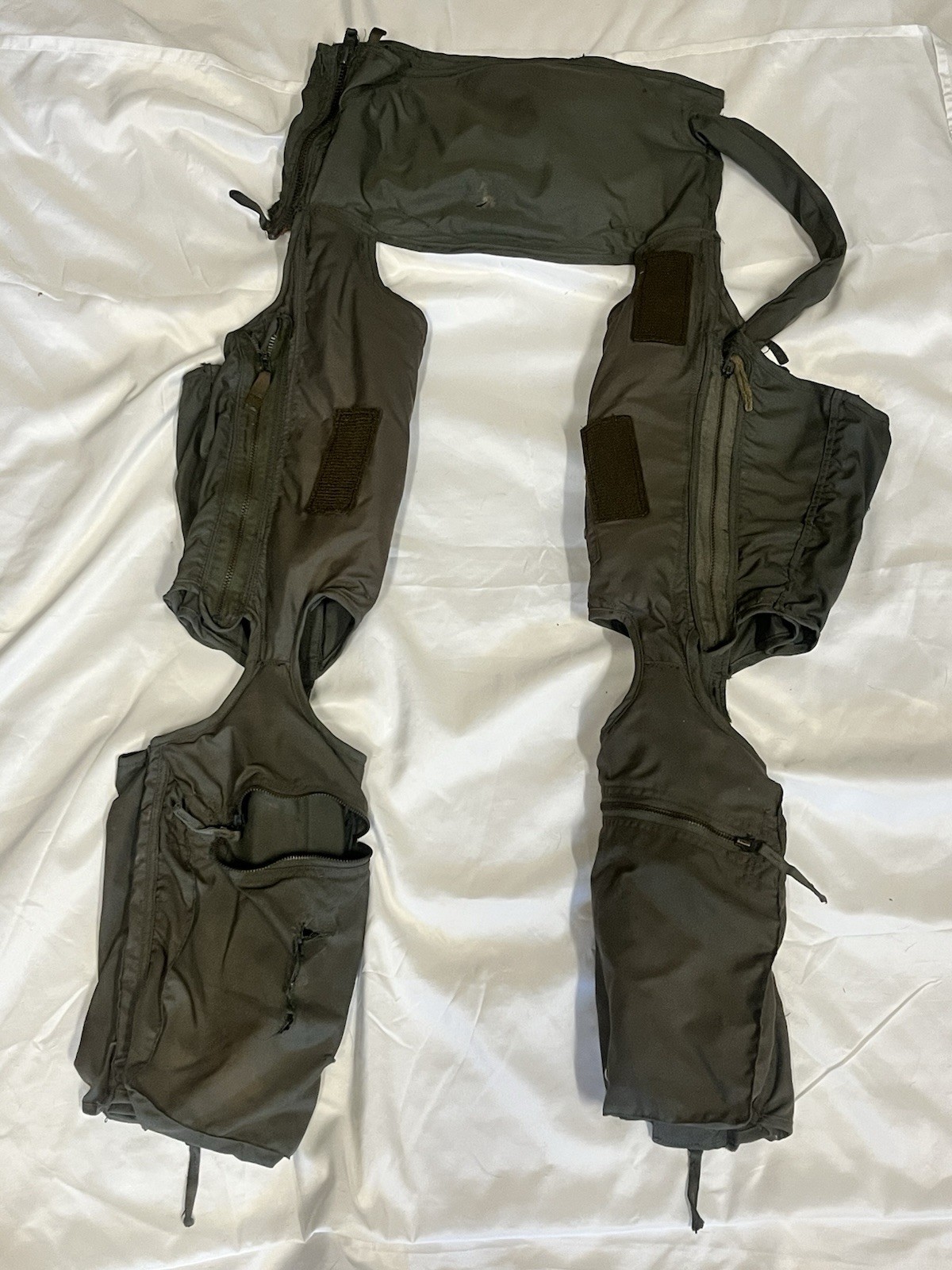 USAF F-4 Phantom Pilot CSU-13B/P Anti-G Suit Vietnam Pilot Estate Medium Long