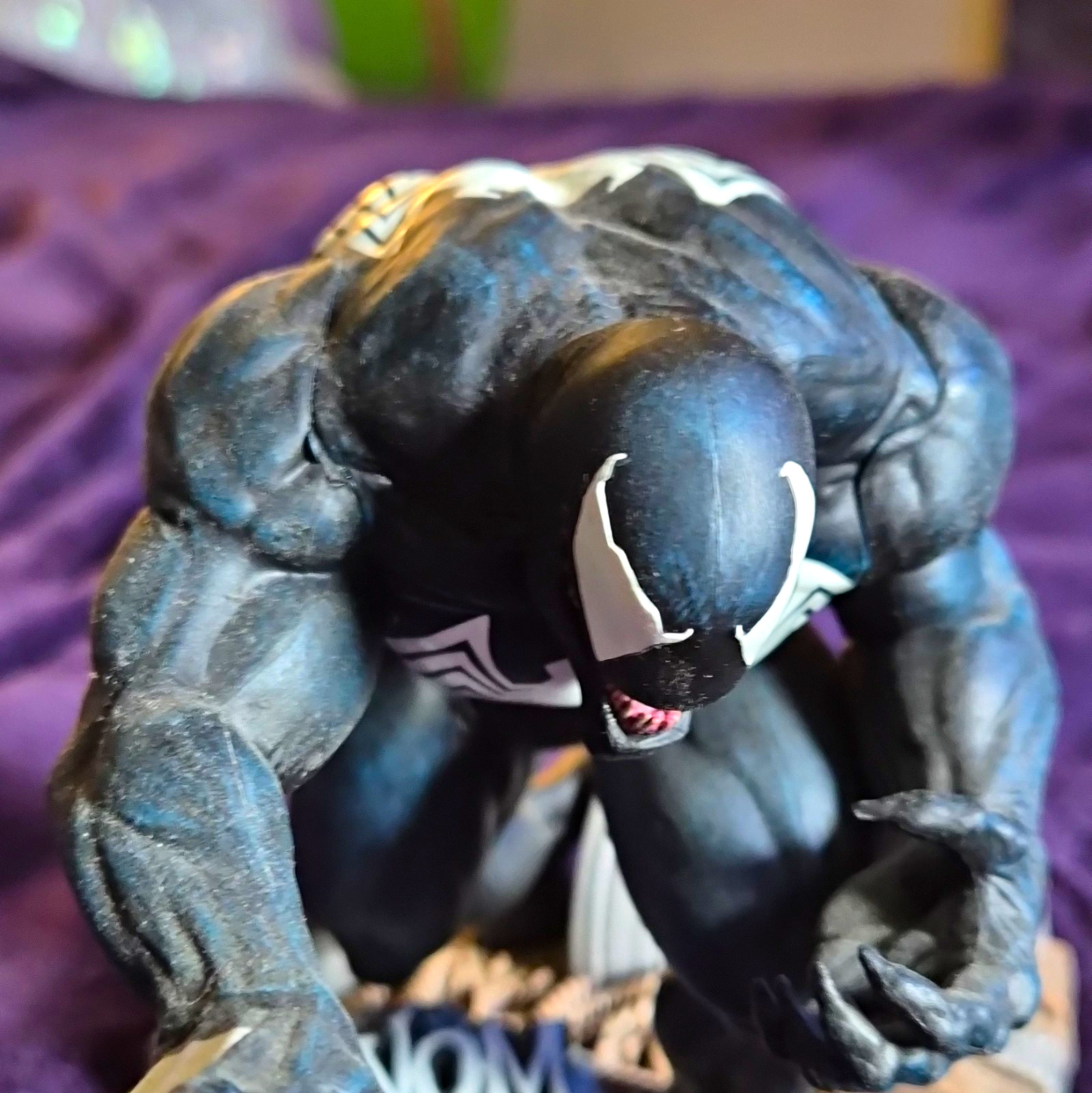 Marvel Venom Comic Book Heroes Statue Figurine Black & White