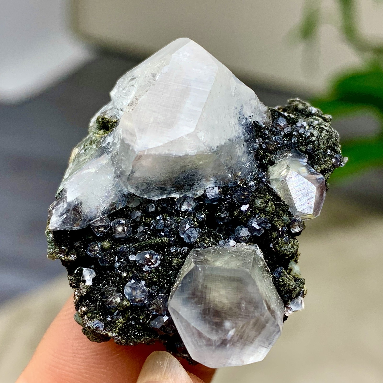 25G Natural coexistence of calcite and brass mineral specimens