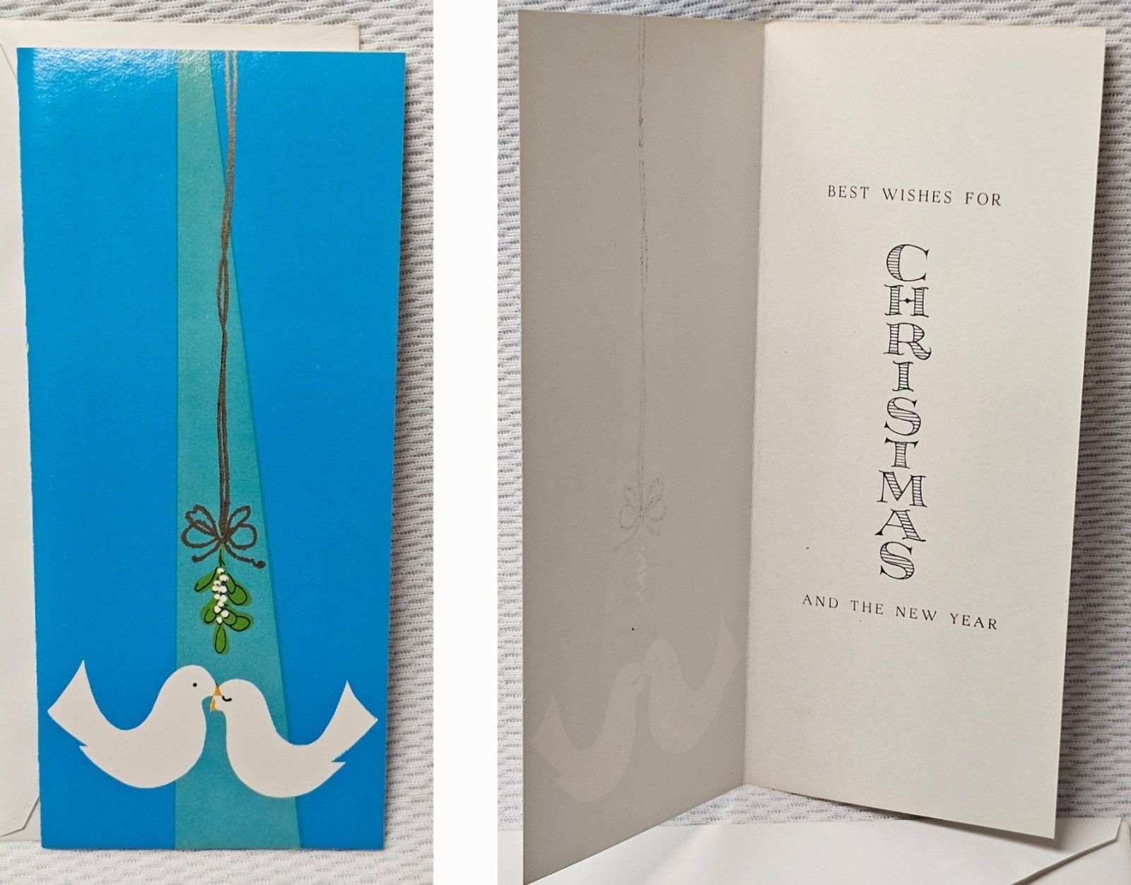 NOS Vintage 1960s Artistic Greetings Turtle Doves Under Mistletoe Christmas Card