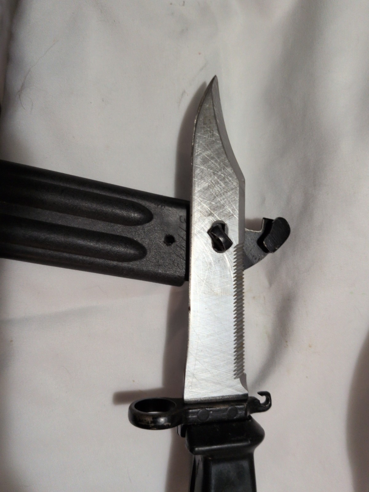 Cold War Yugoslavian Type 2 Bayonet W/ Matching Wire Cutting Scabbard - (EX)