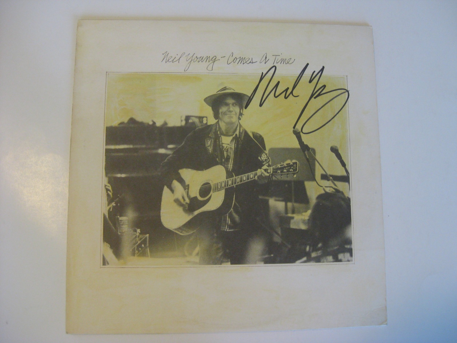 NEIL YOUNG - Rare AUTOGRAPHED 1978 \