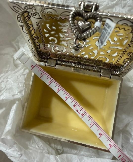 Beautiful vintage Brighton decorative Trinked Box New in gift box