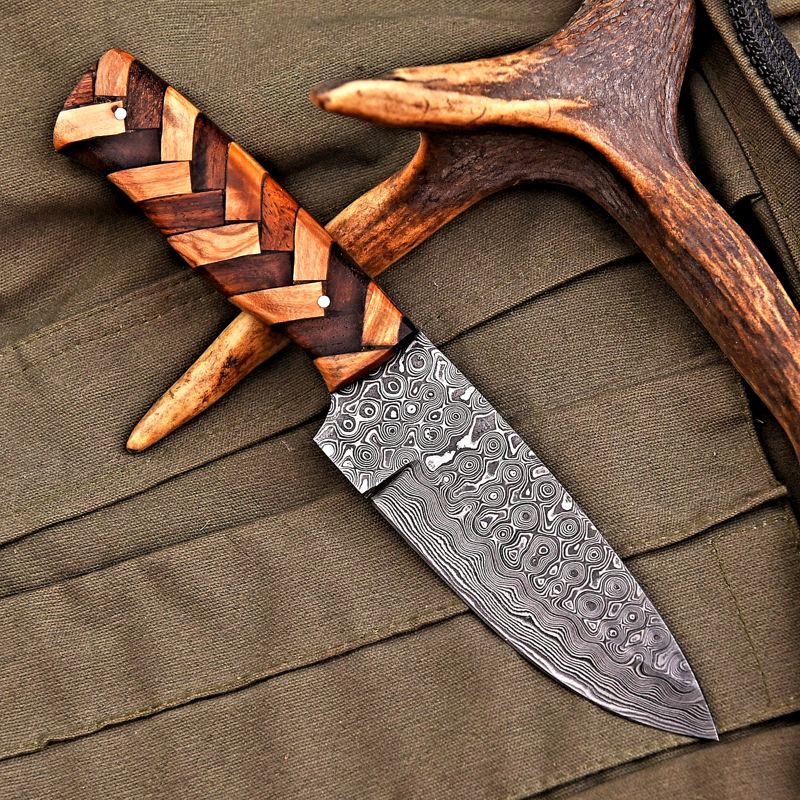 CUSTOM HAND MADE HUNTING KNIFE HAND FORGED DAMASCUS STEEL BLADE  2972