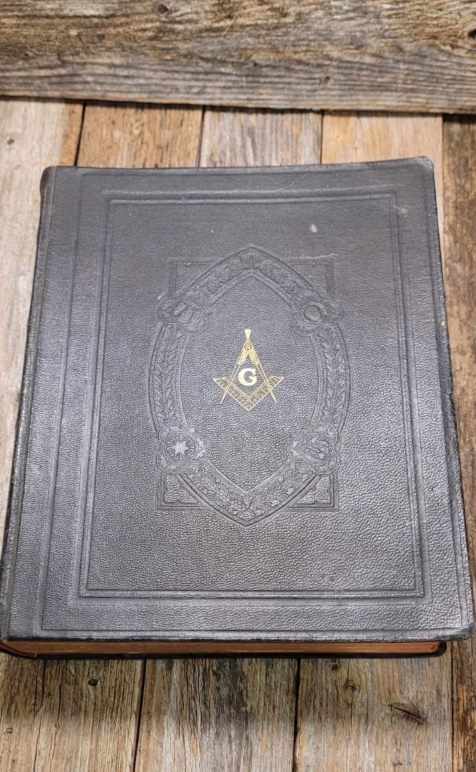 Vintage 1942 Holy Bible Red Letter Masonic Edition Cyclopedic Indexed Softbound