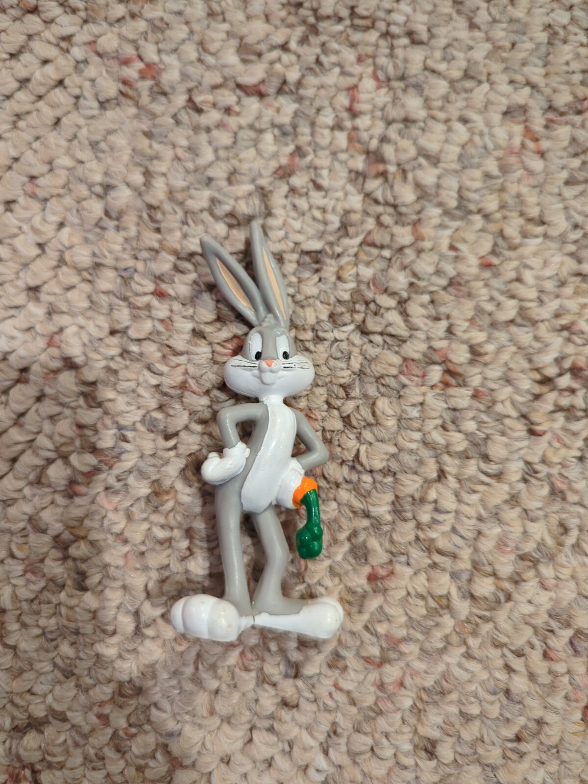 bonita figura pvc goma bugs bunny looney tunes