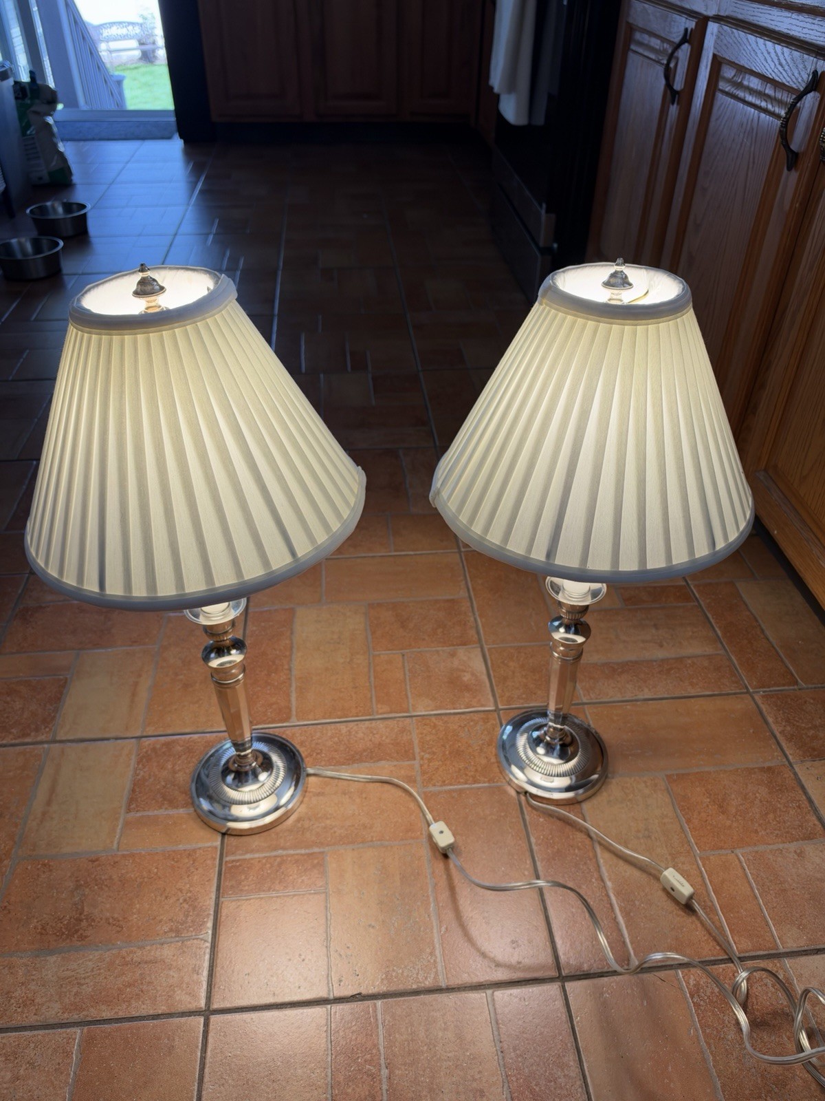 Vtg Pair Frederick Cooper Candlestick/Buffet Lamps Polished chrome Tone. Read