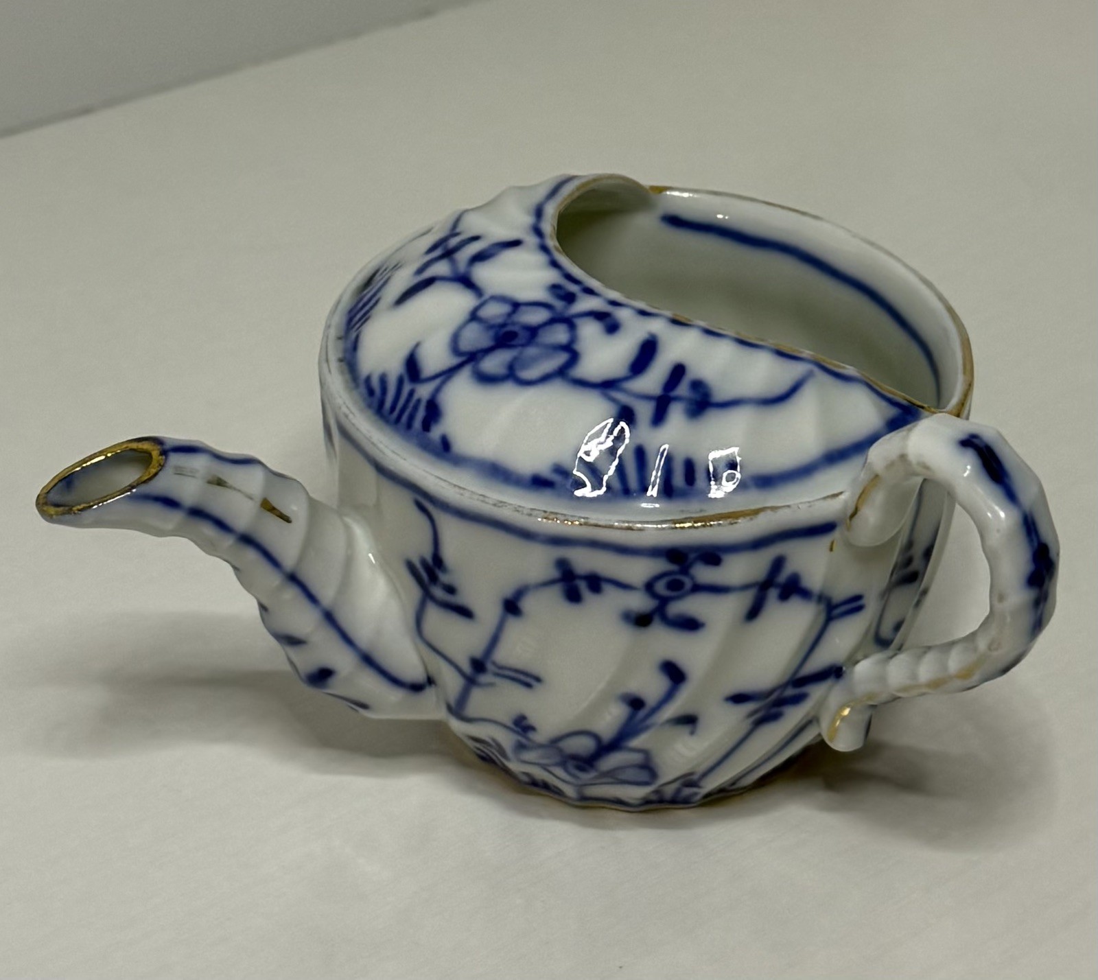 Antique Royal Tettau Invalid or Infant Feeding Cup German Blue Onion 1885-1902