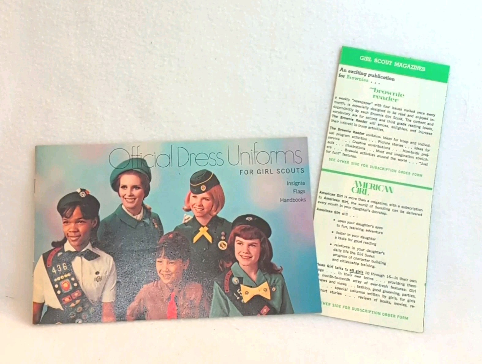 Vintage 1968 Girl Scout Dress Uniforms Catalog Booklet Insignia Badges