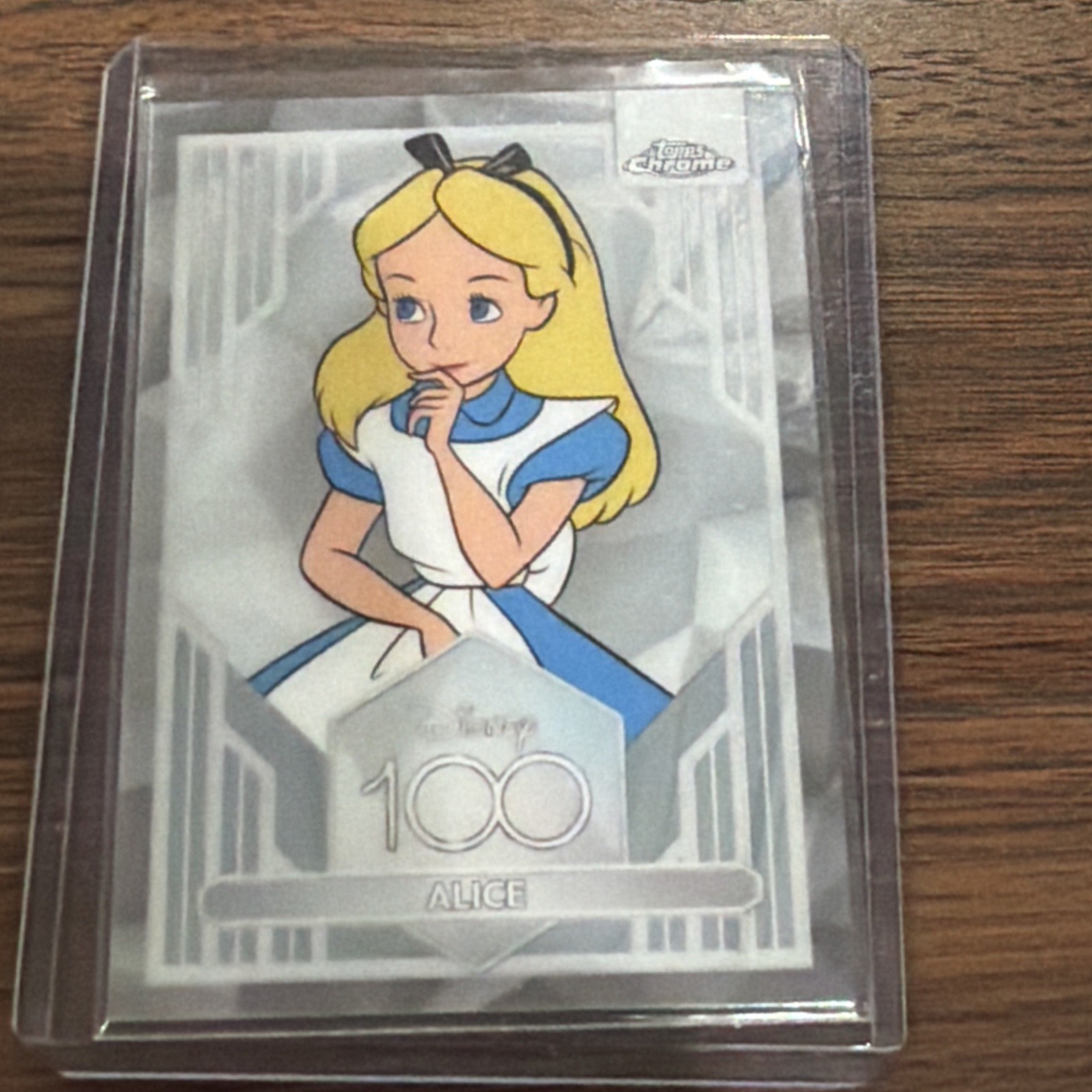 ALICE 2023 Topps Chrome Disney 100 #44 Base In Wonderland