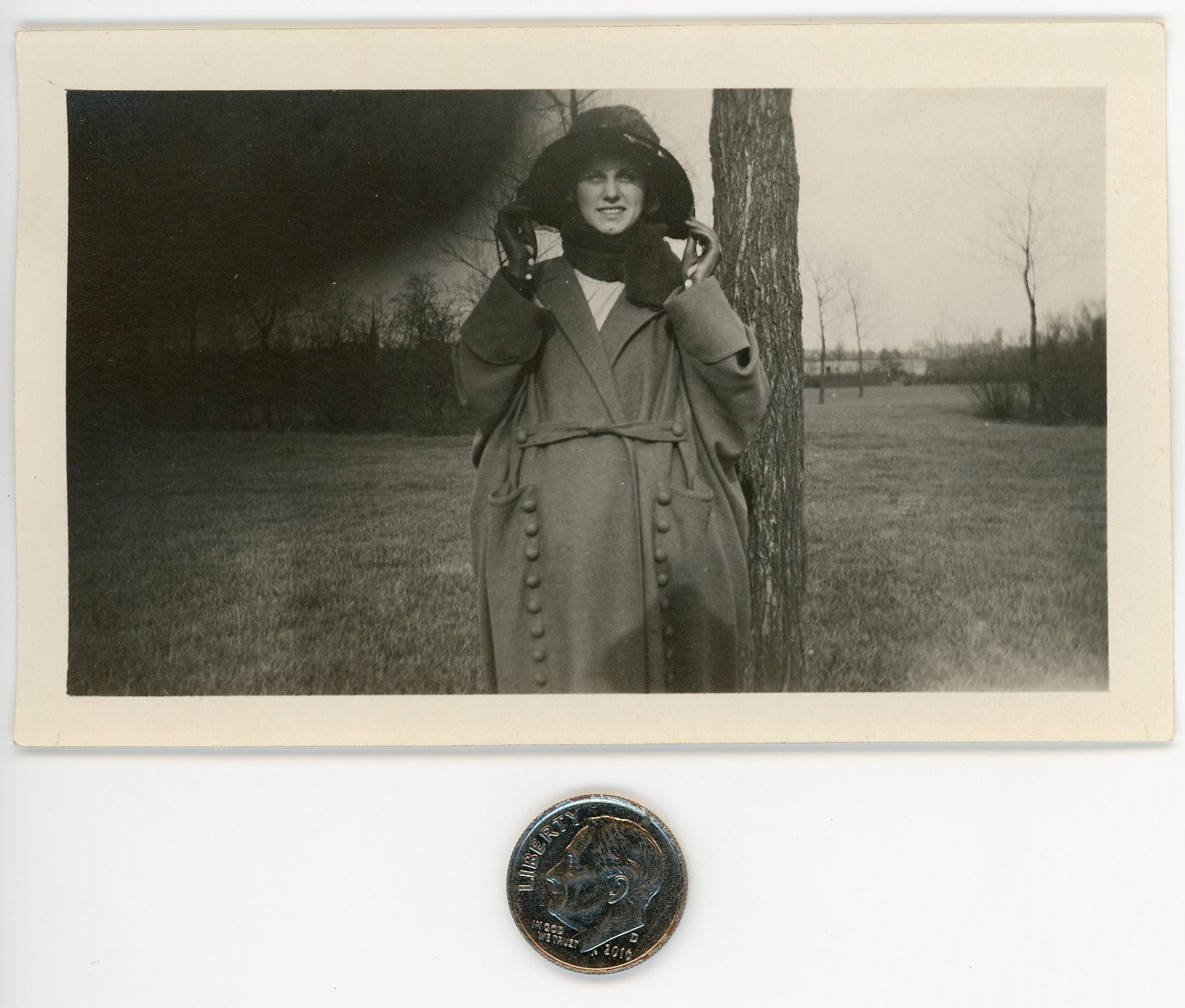 Vintage 1910\'s photo / ALIEN FOG She Thinks Fat Coat & Bended Hat Will Save Her