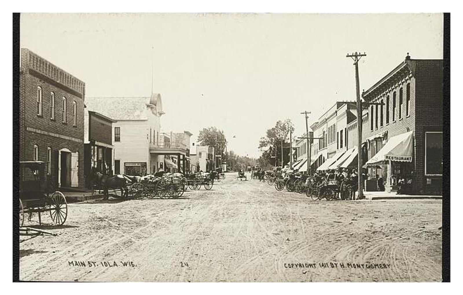 Iola Wisconsin Main Street Standard Postcard