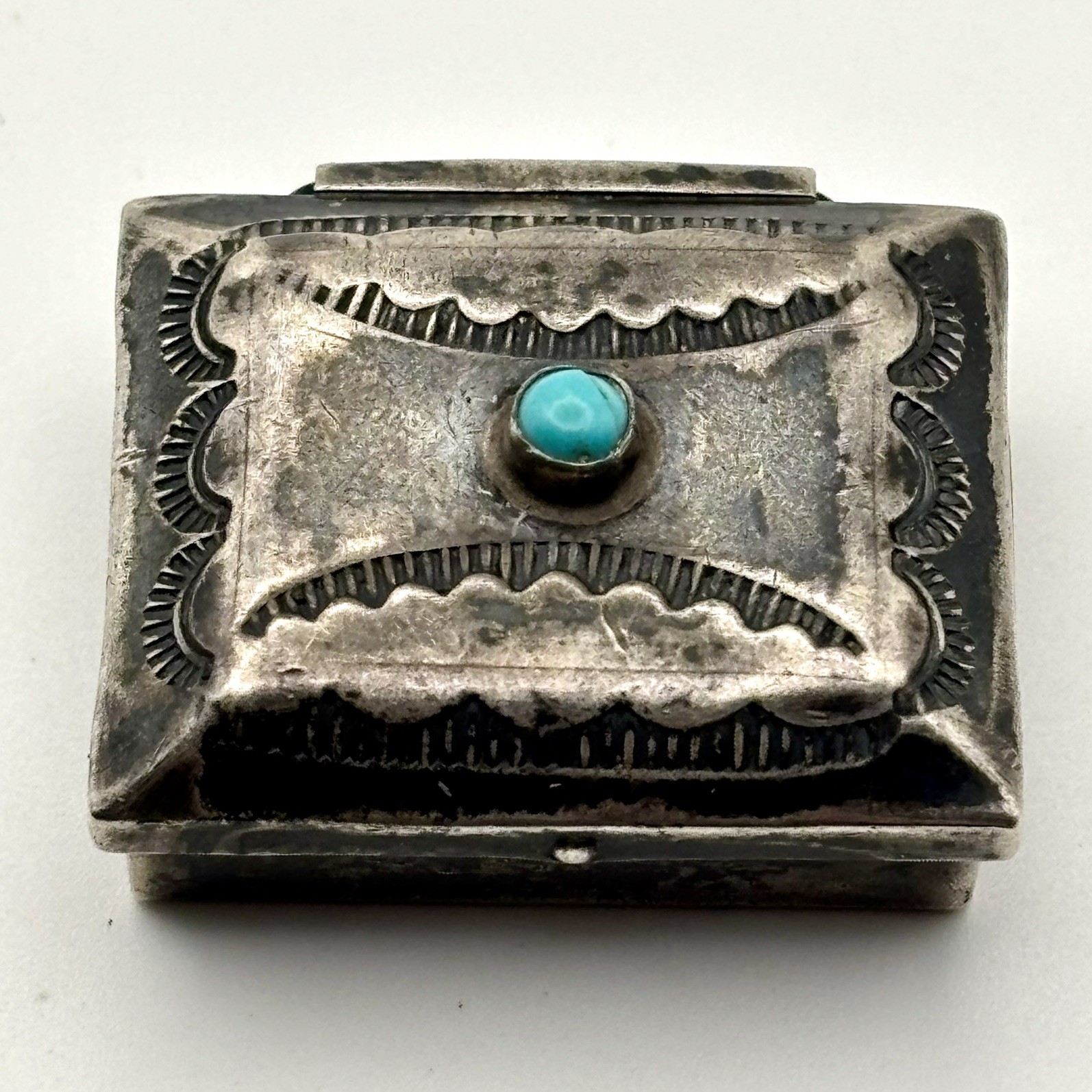 Vintage Sterling 925 Native American Navajo Turquoise Pill Trinket Box