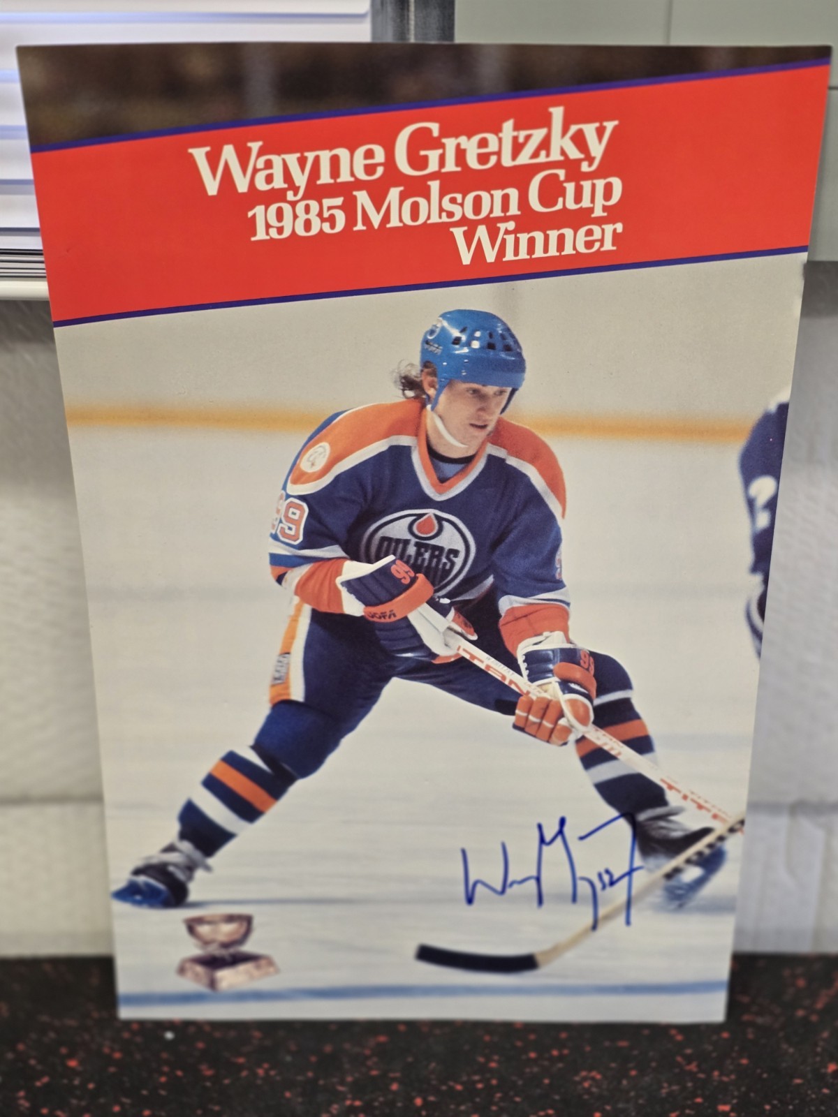 AUTOGRAPHED Molson Cup Wayne Gretzky Edmonton Oilers 1985 Winner Poster 11 x 17